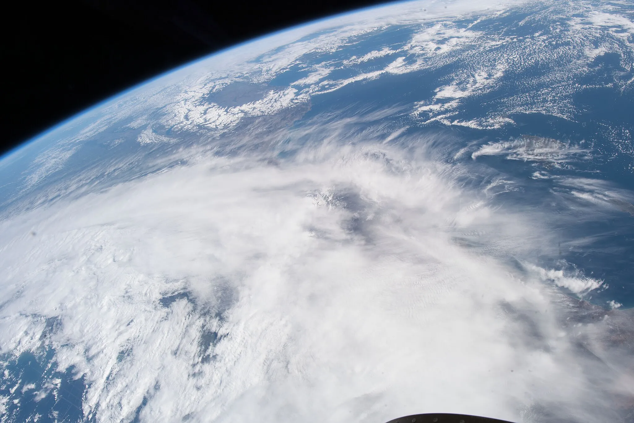 Photo showing: View of Earth taken during ISS Expedition 54.