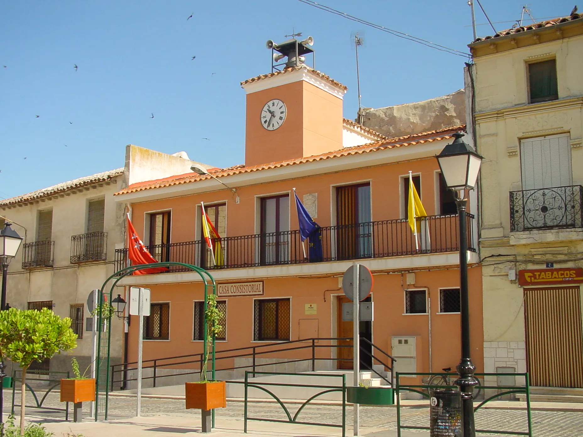 Photo showing: Ayuntamiento de Villaconejos.
