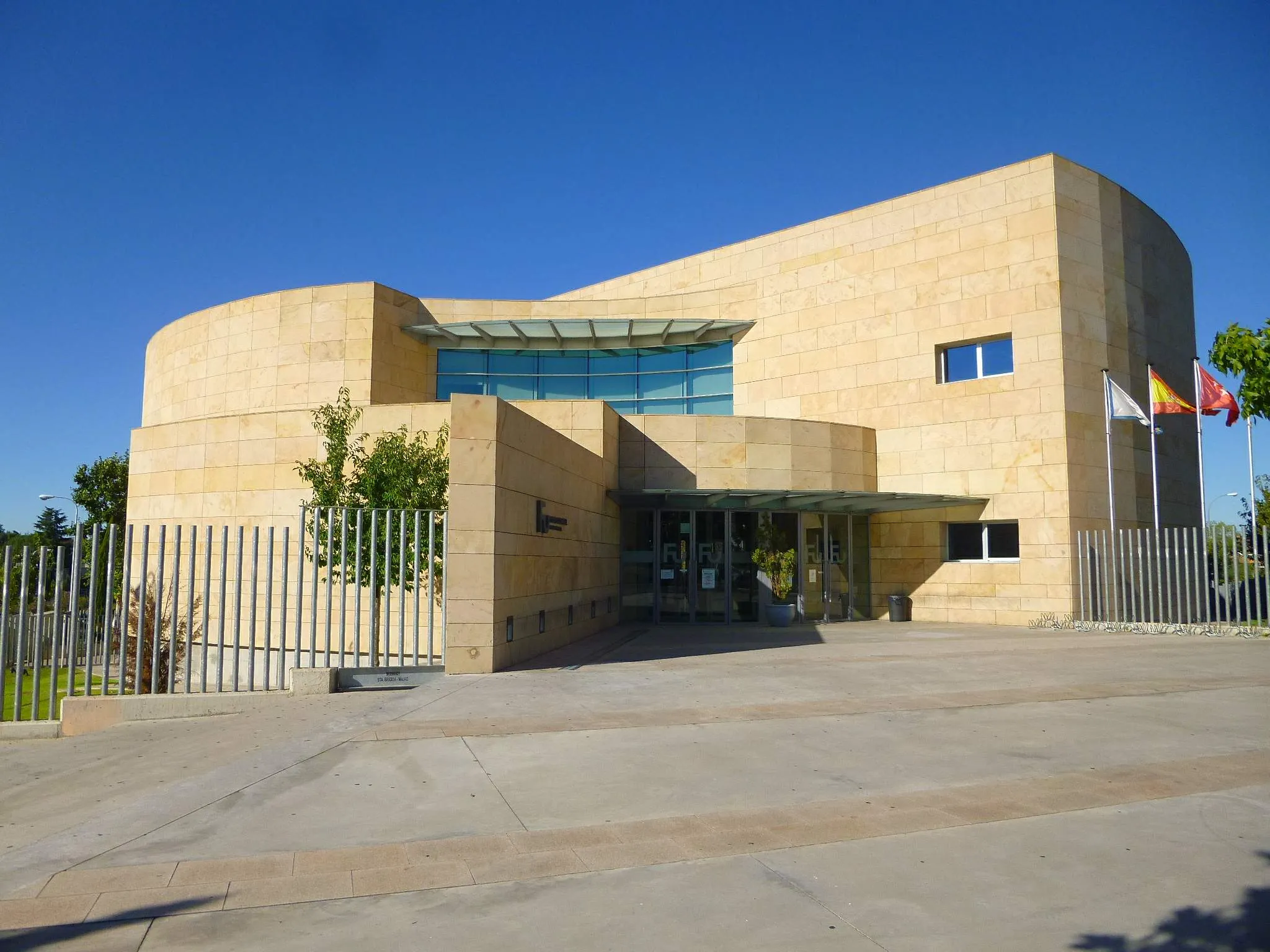 Photo showing: Biblioteca Municipal Francisco Umbral (Majadahonda, Madrid)