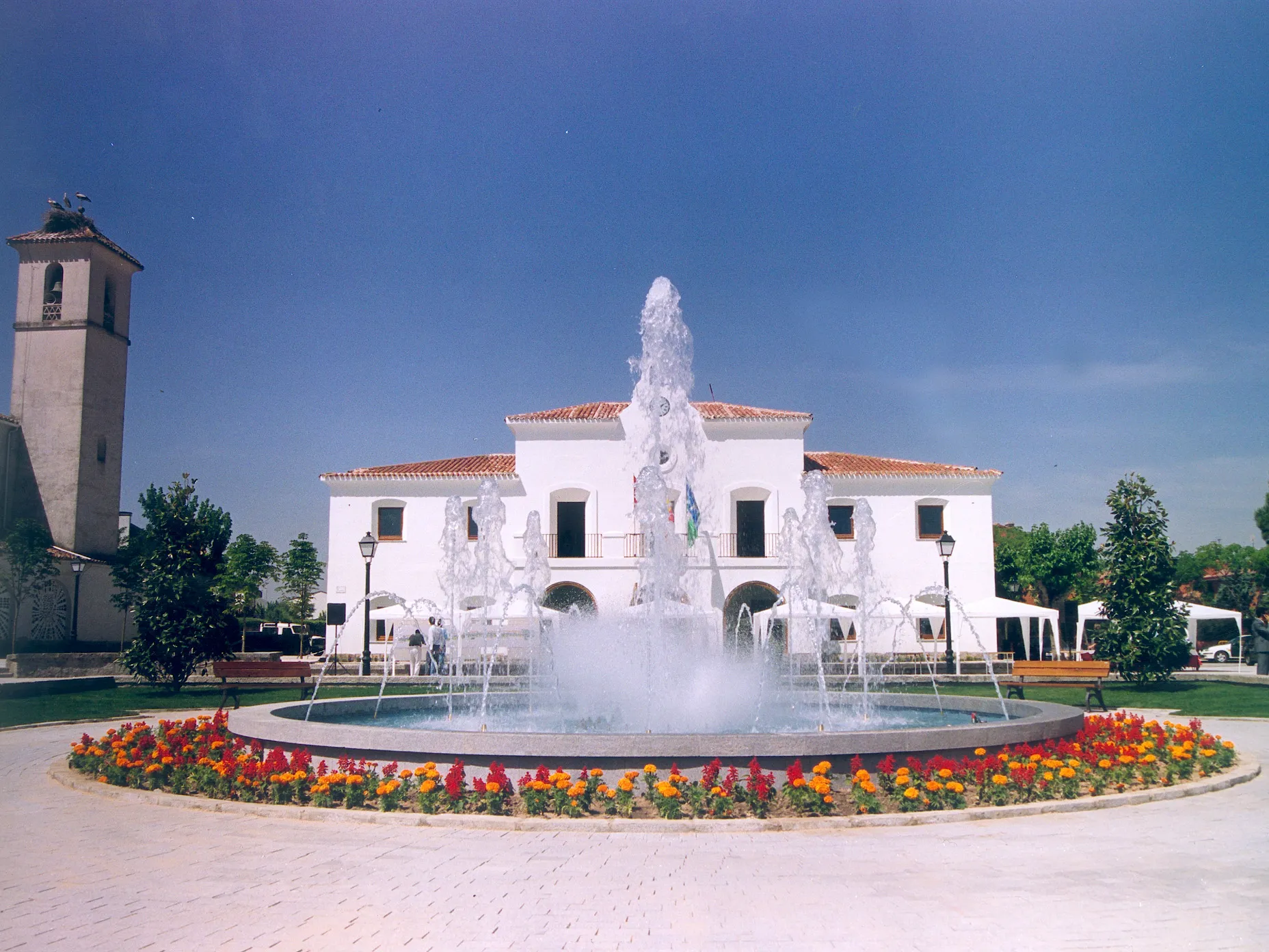 Photo showing: Fuente del Ayuntamiento en Villanueva de la Cañada.