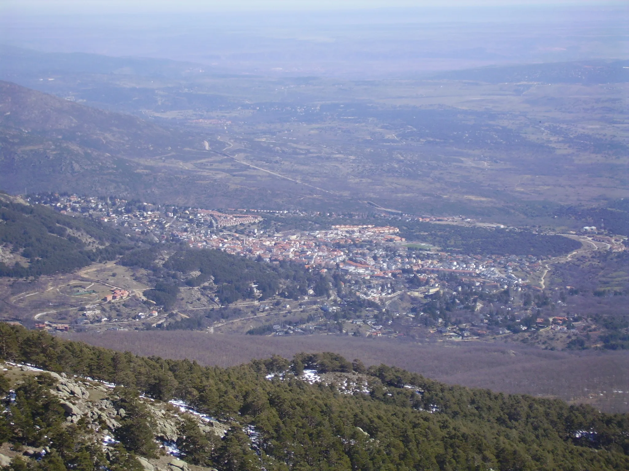 Photo showing: View of Miraflores de la Sierra, Madrid; from La Najarra.