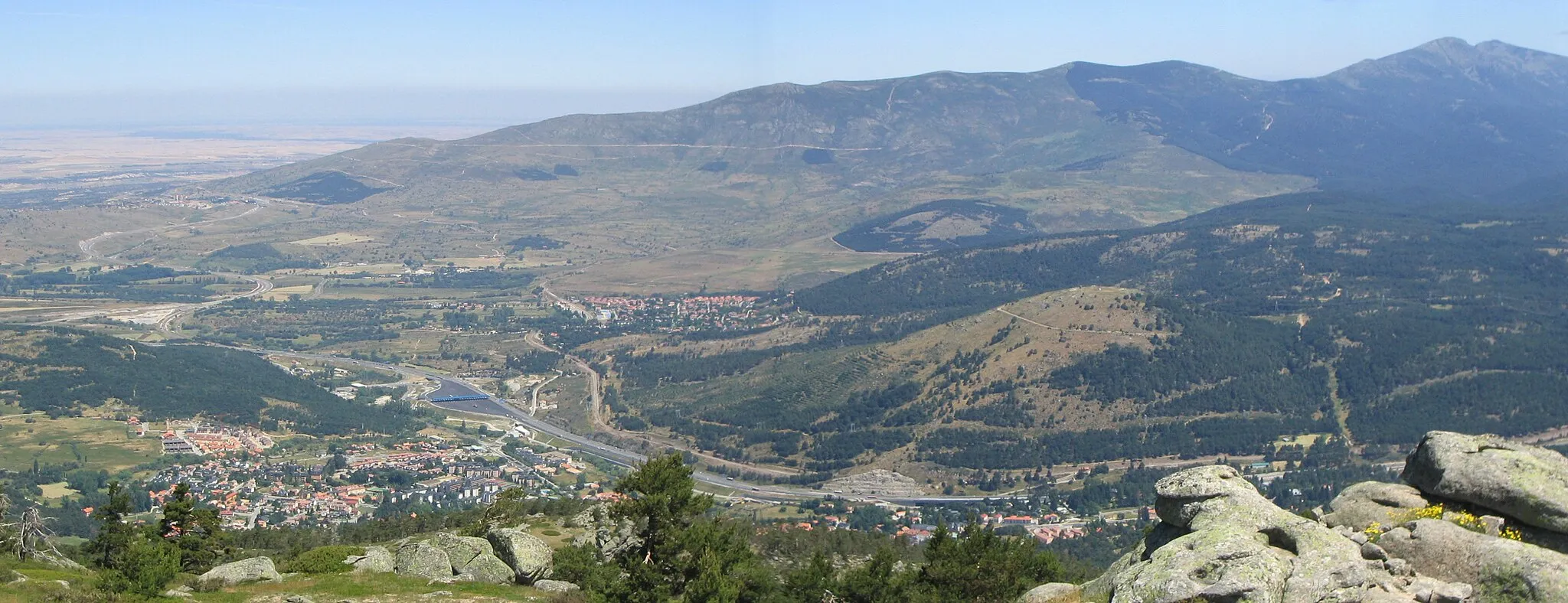 Photo showing: El Espinar, Segovia España. Vista general del barrio de San Rafael.