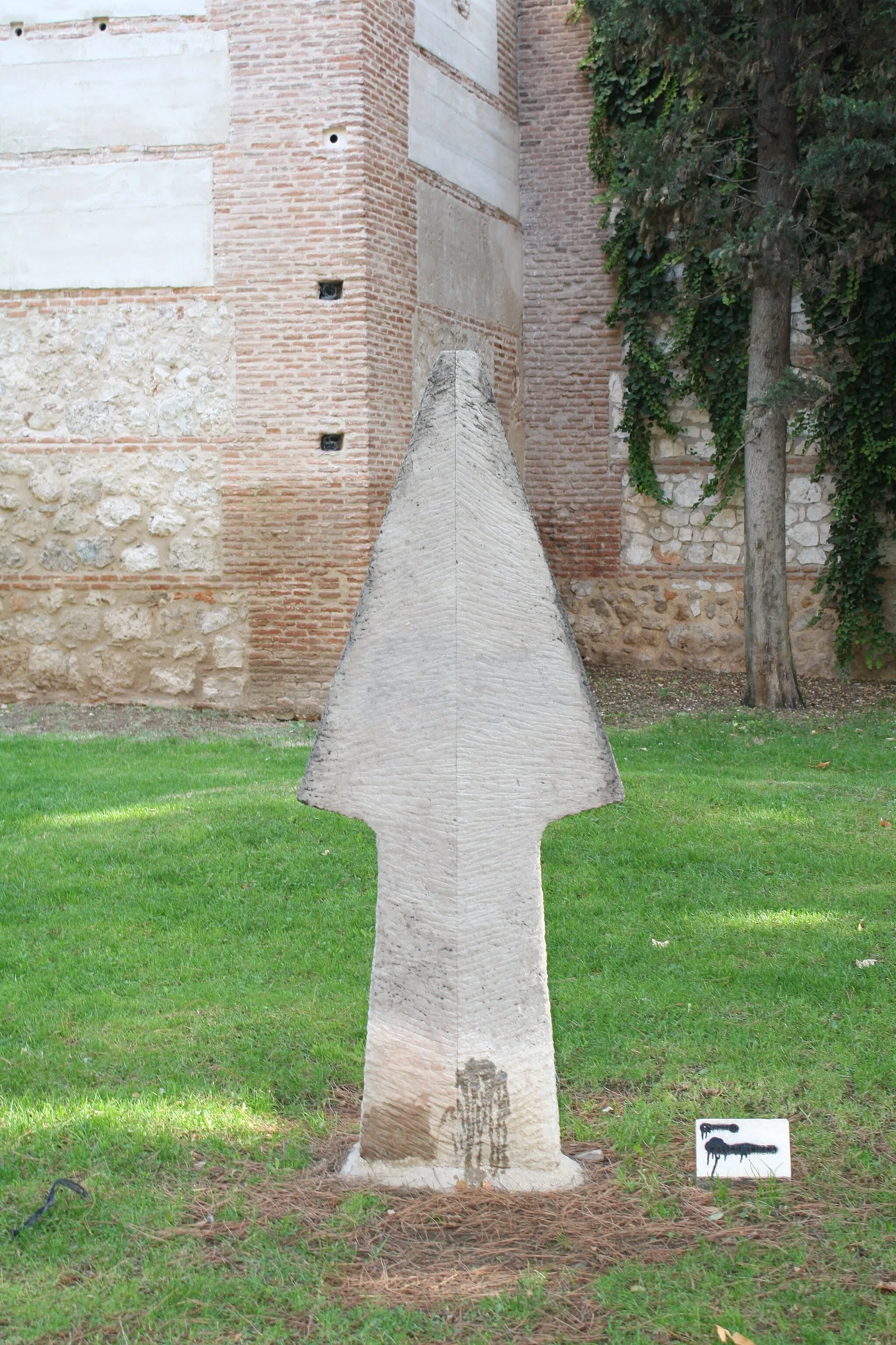 Photo showing: Museo de escultura al aire libre.
Escultor: Máximo Trueba.
Alcalá de Henares.
Comunidad de Madrid.

España