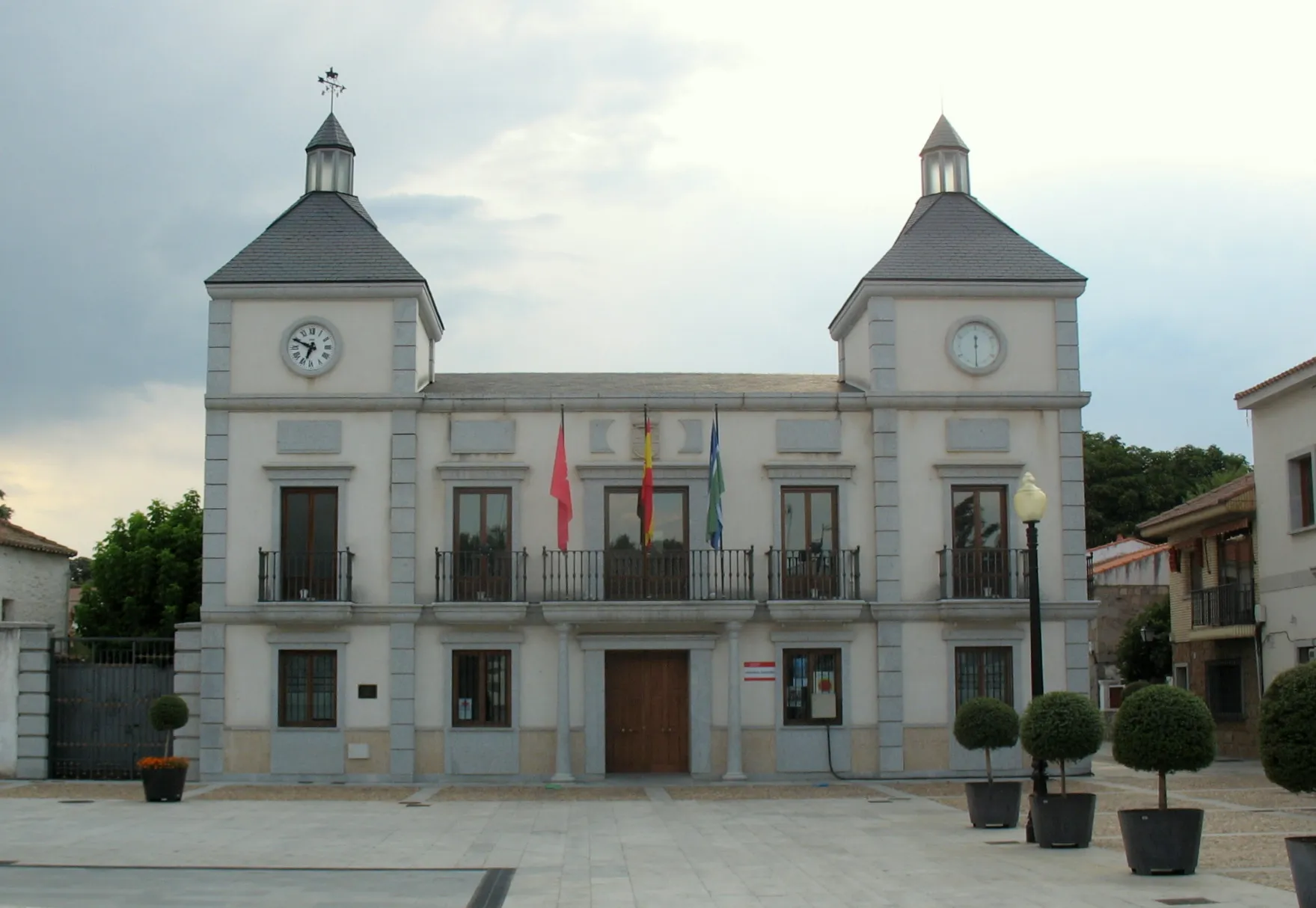 Photo showing: Ayuntamiento de Colmenar del Arroyo, Madrid, España, en 2018.