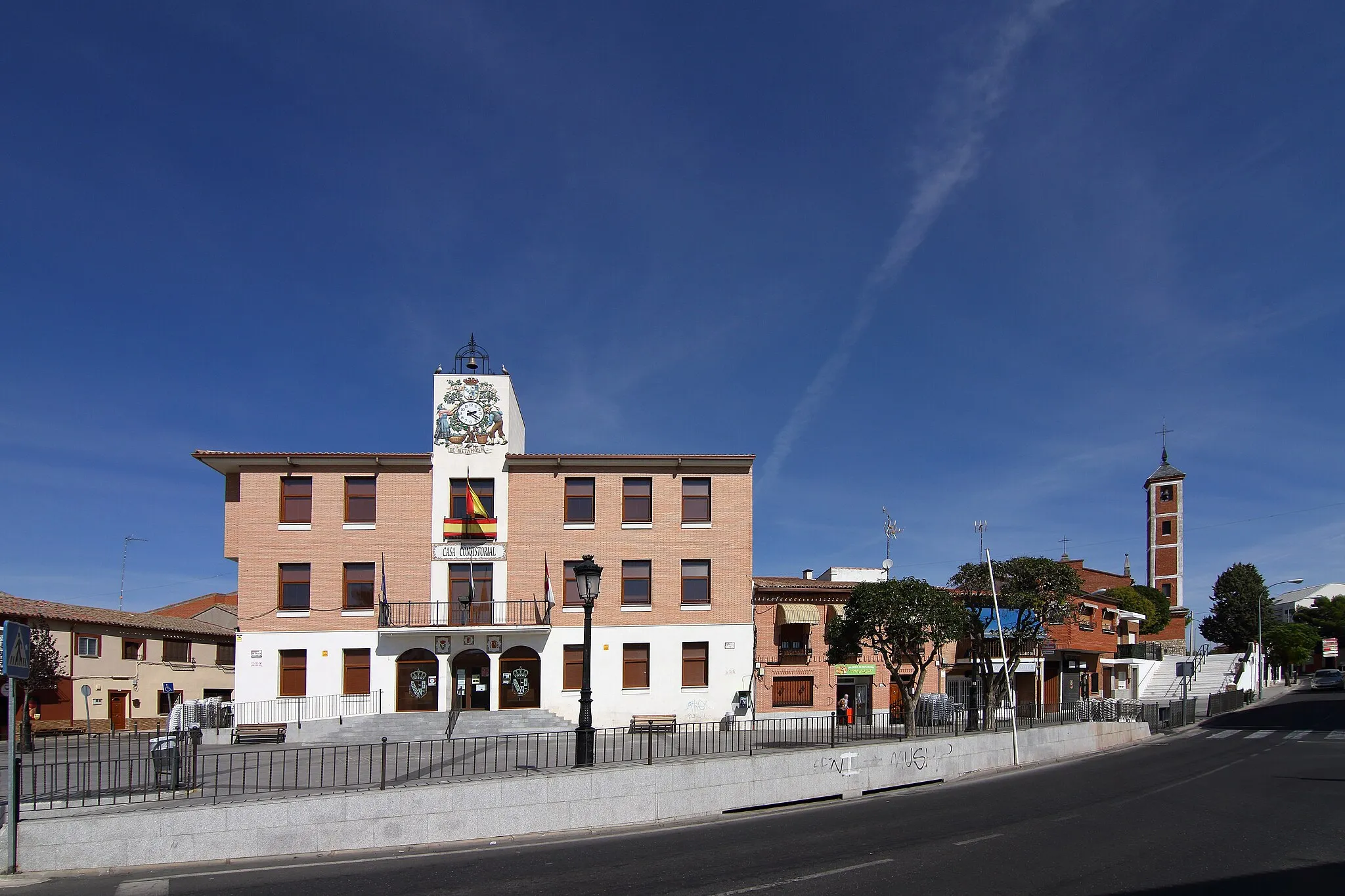 Photo showing: Plaza de la Constitución en Las Ventas de Retamosa