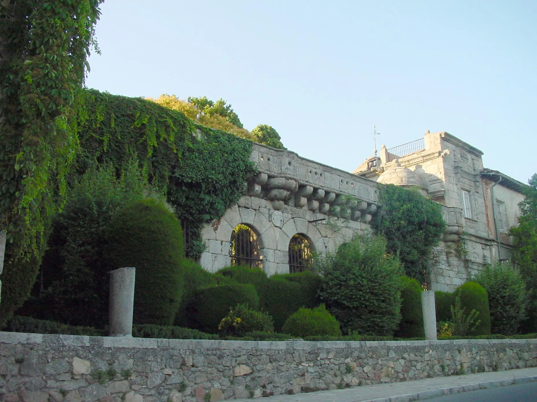 Photo showing: Palacio de Villena en Cadalso de los Vidrios.