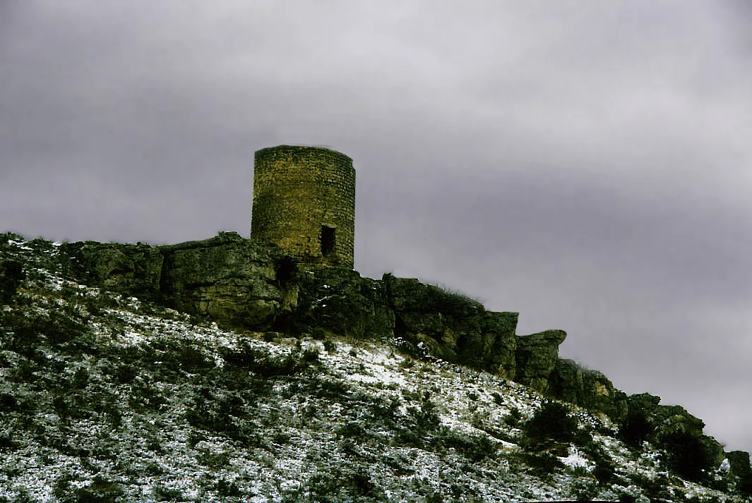 Photo showing: The watchtower, snowy. El Vellón, Madrid, Spain
