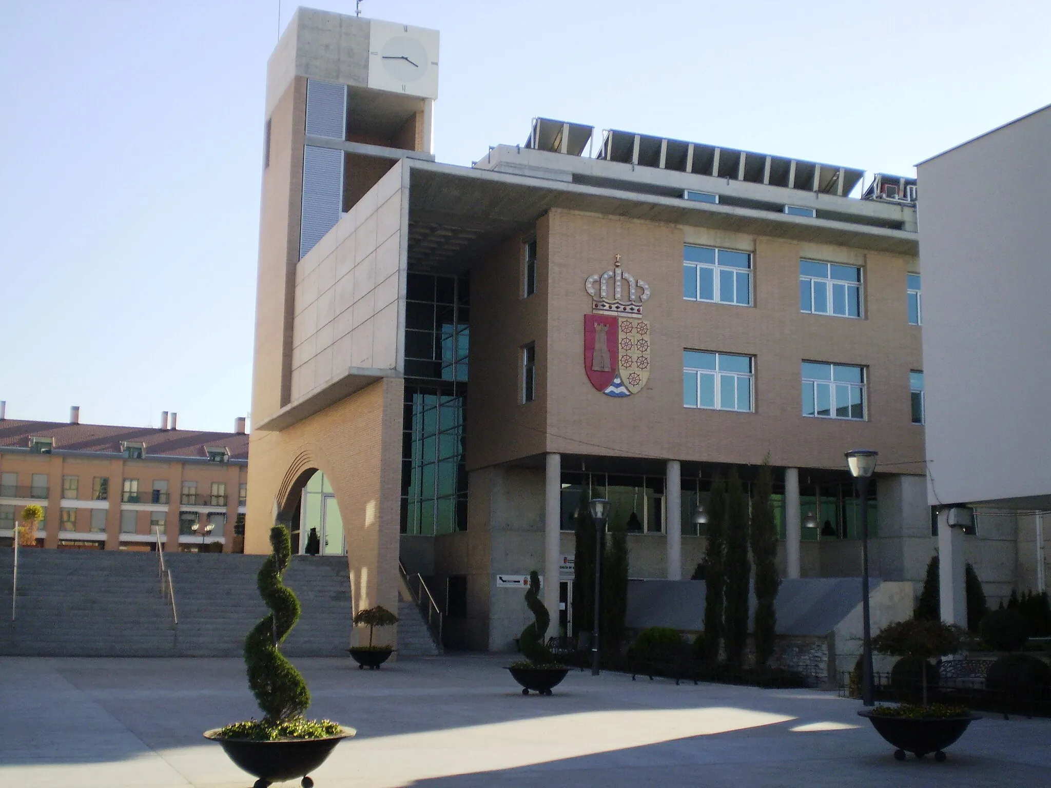 Photo showing: Arroyomolinos, Madrid, Spain (new ayuntamiento since 2004)