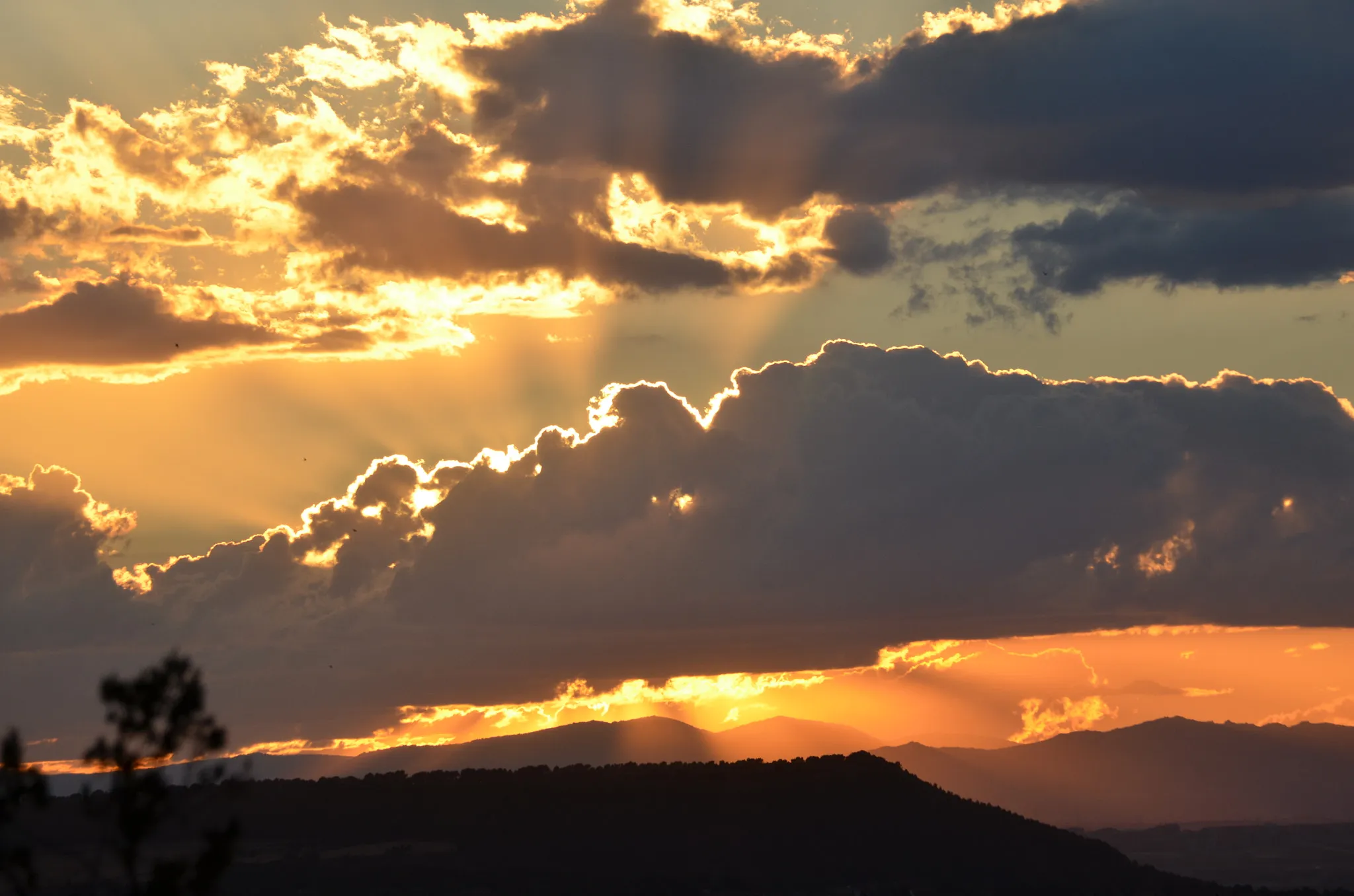 Photo showing: 500px provided description: Sunset Vii [#sunset red yellow orange sky clouds]