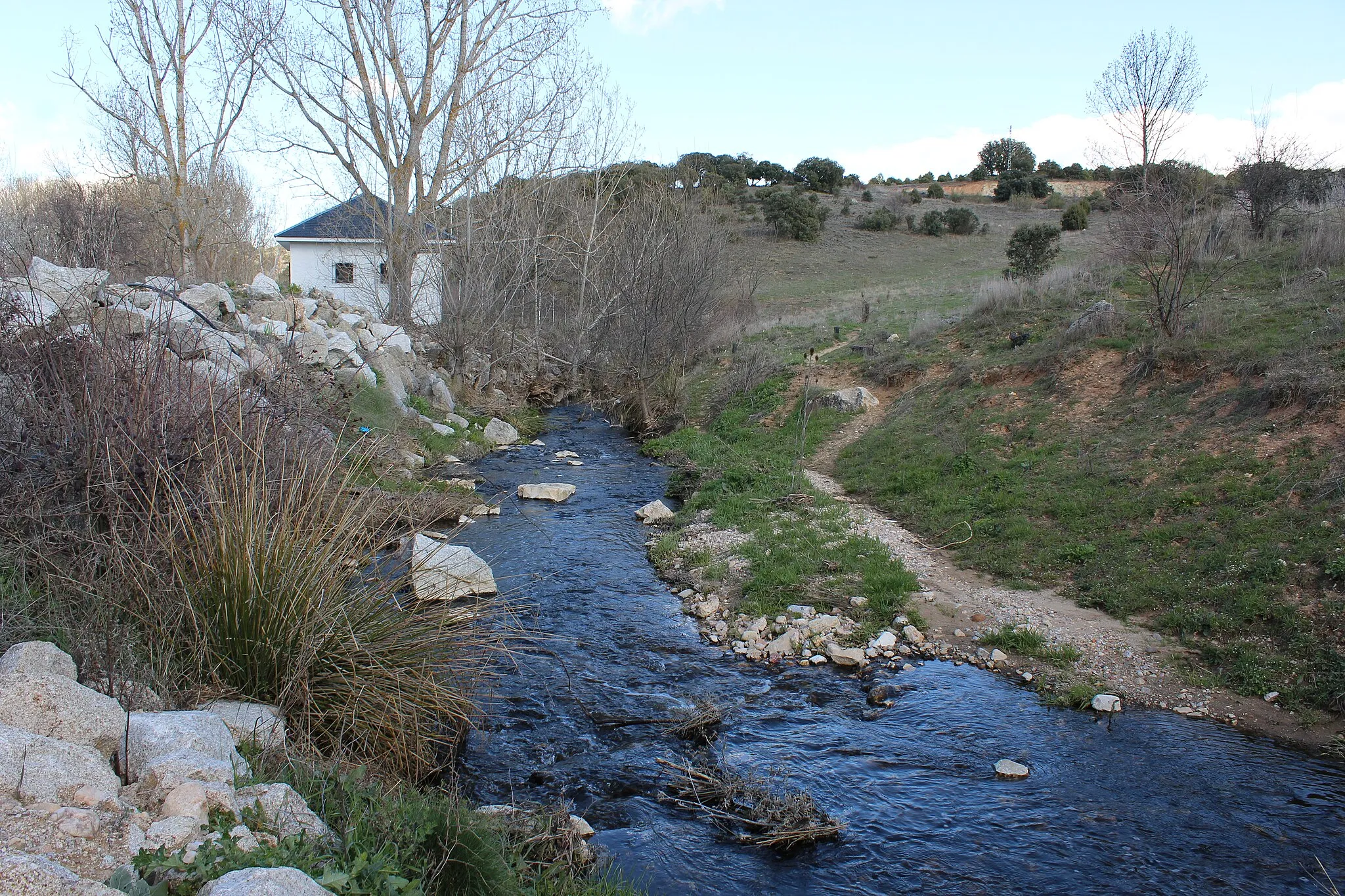 Photo showing: Arroyo de Santa Lucía, Redueña.