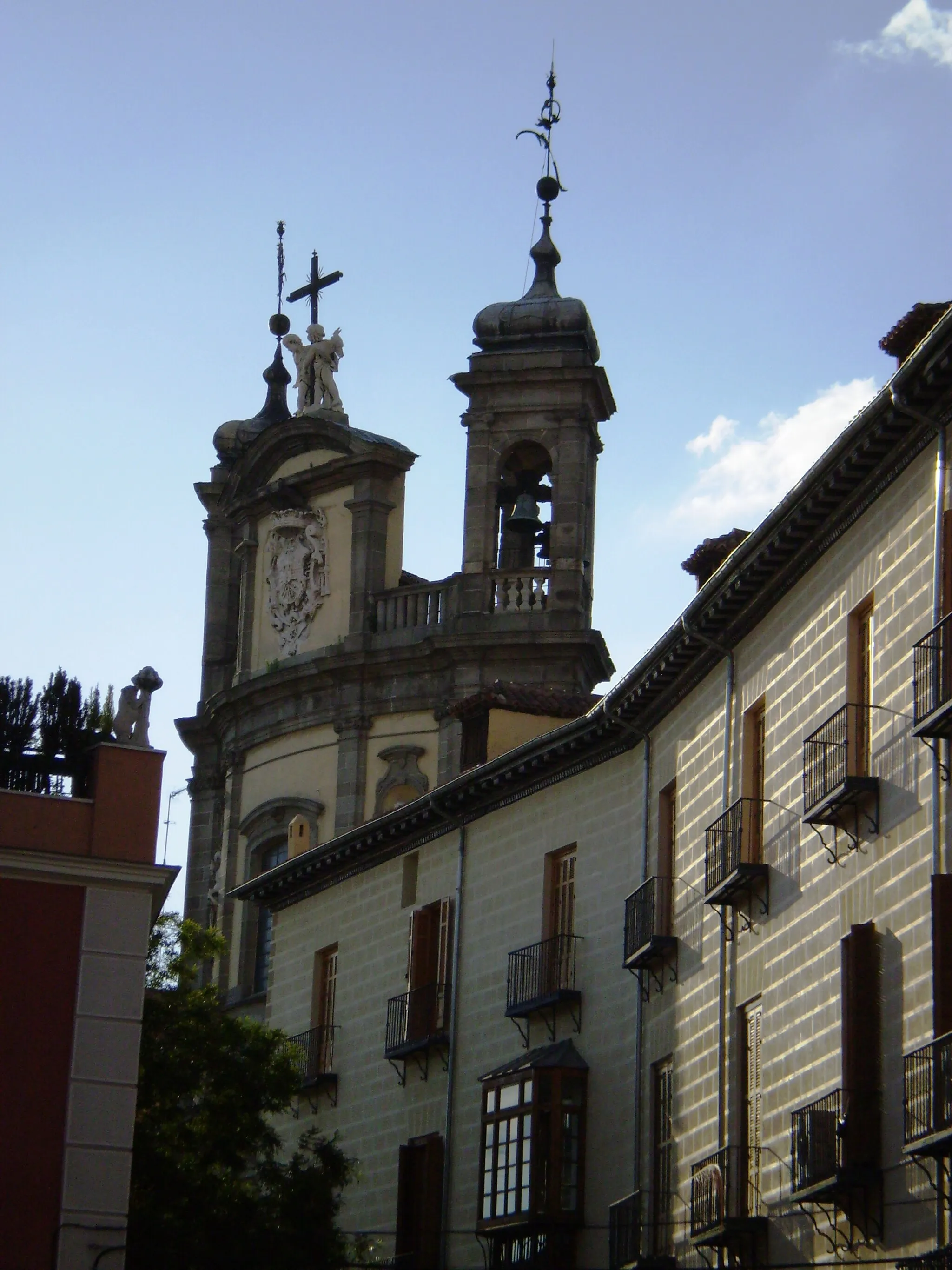 Photo showing: Basílica de San Miguel y Palacio Arzobispal de Madrid, España