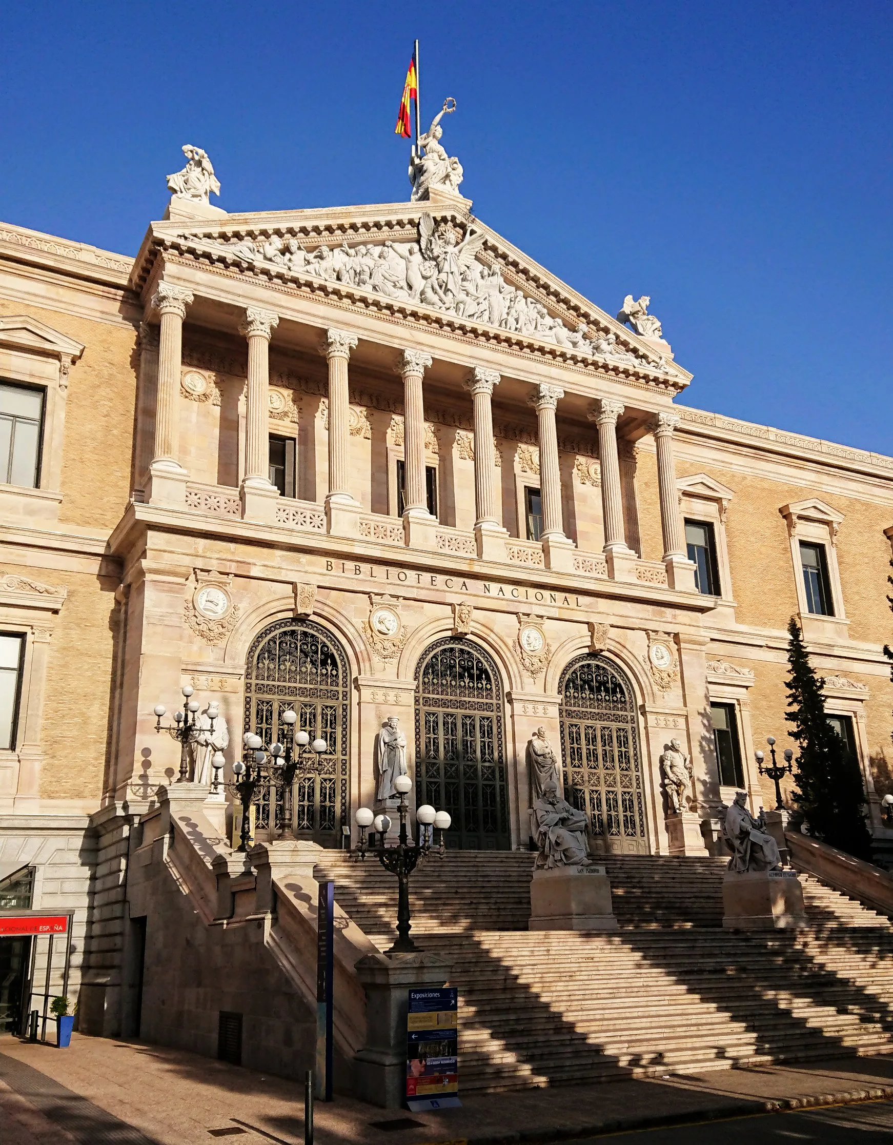Photo showing: Biblioteca Nacional de España