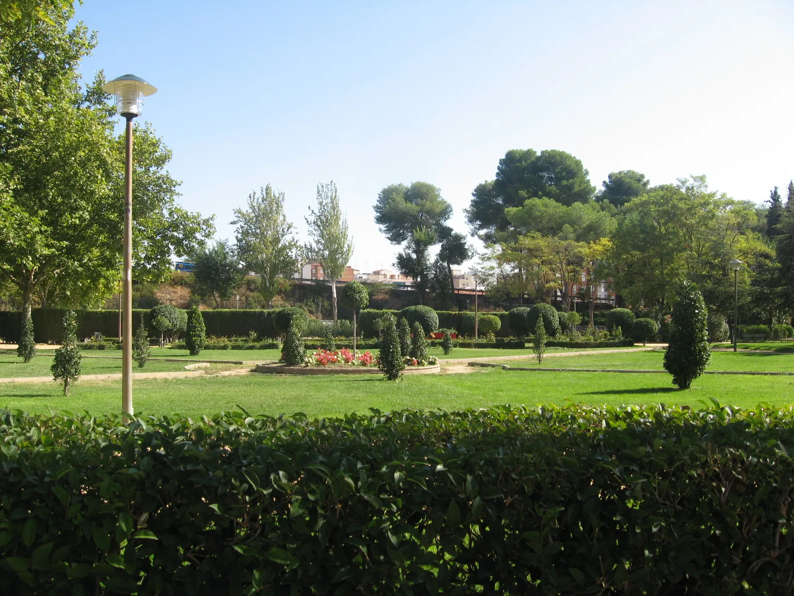 Photo showing: Parque O´Donnell.
Alcalá de Henares.
Comunidad de Madrid.

España