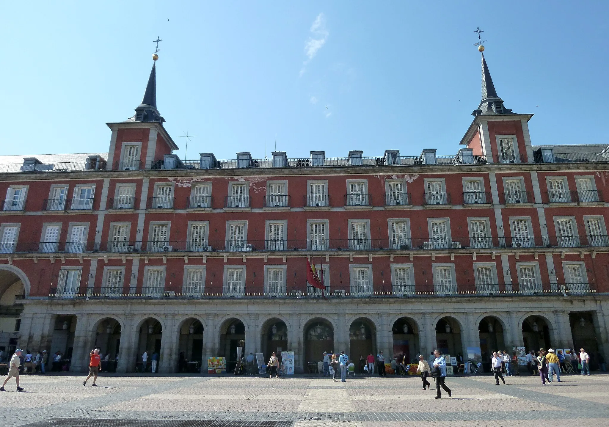 Photo showing: Façade of Casa de la Carnicería at Plaza Mayor (square) in Madrid (Spain).