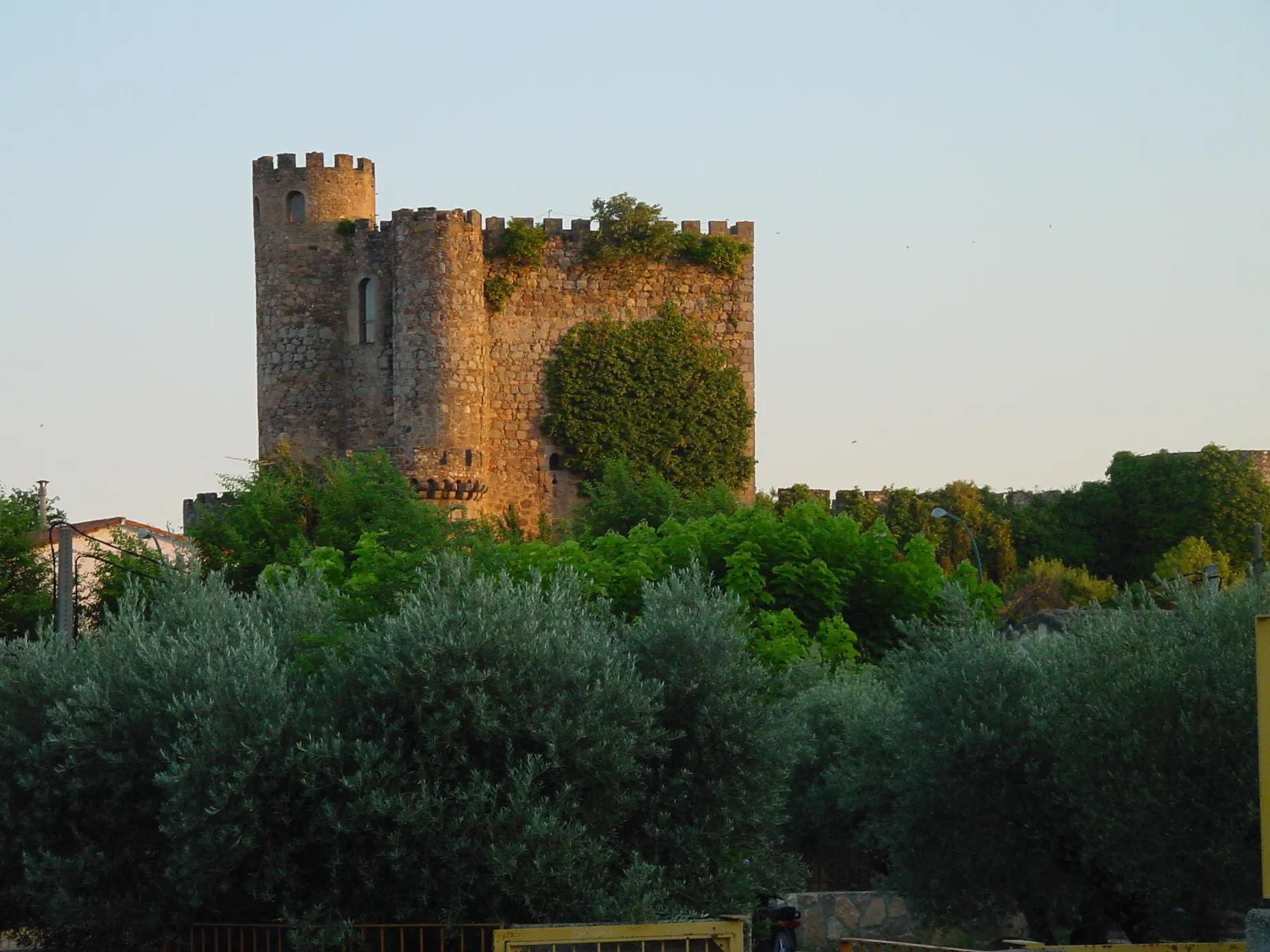 Photo showing: Castillo de la Coracera en San Martín de Valdeiglesias.