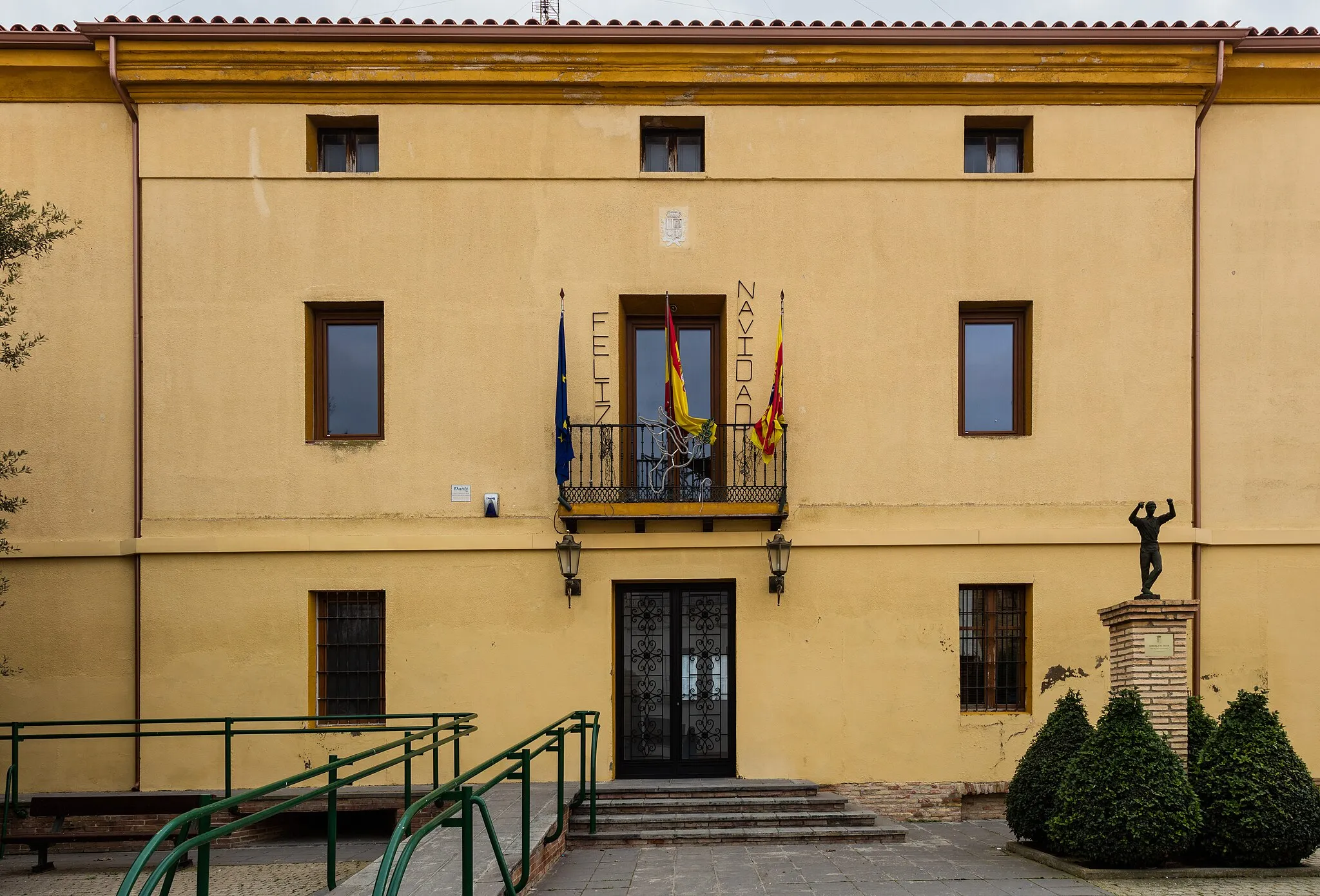 Photo showing: Town hall, Luceni, Zaragoza, Spain