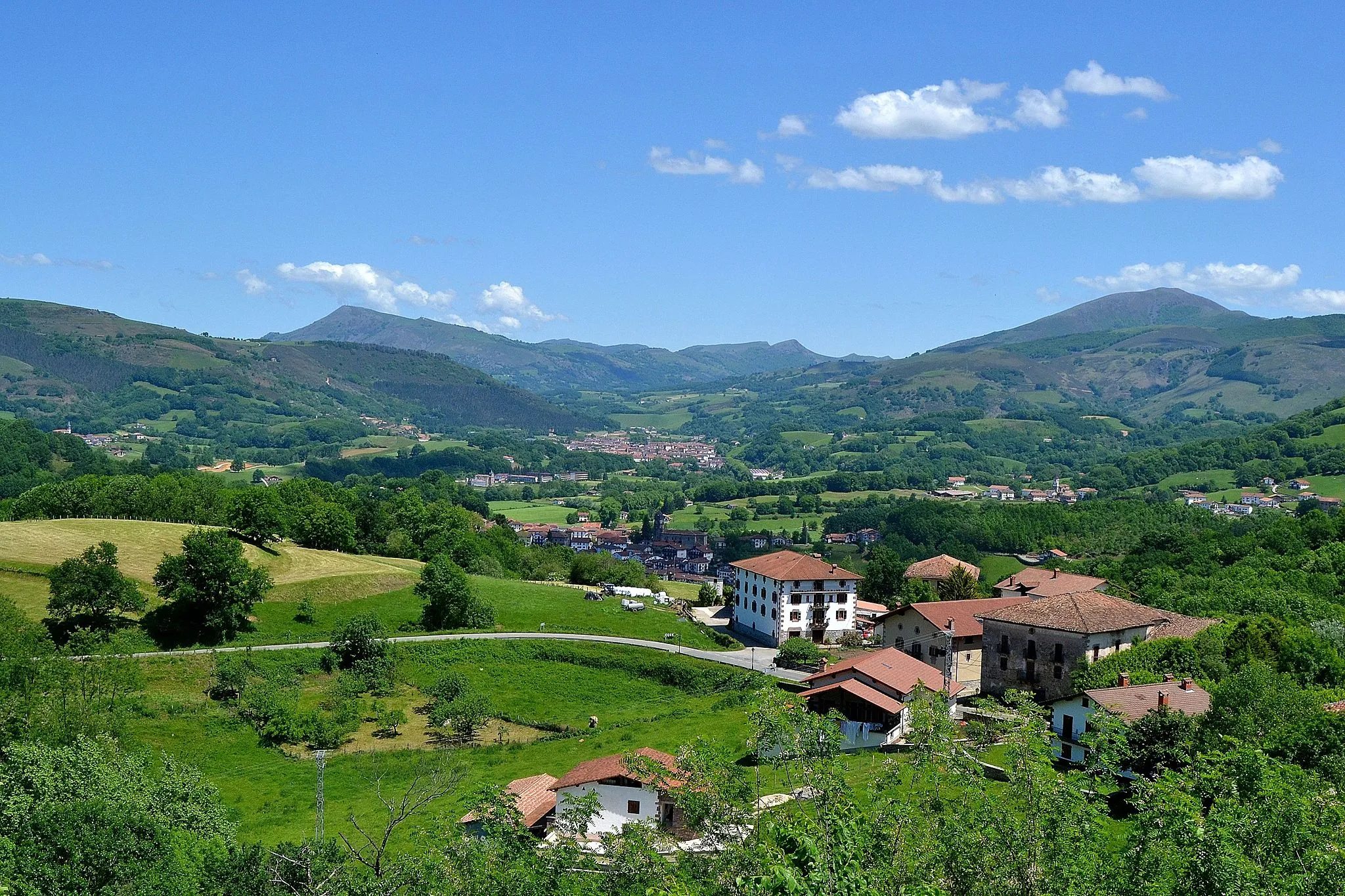 Photo showing: View of Bastan valley from Zigaurre. Navarre, Basque country.