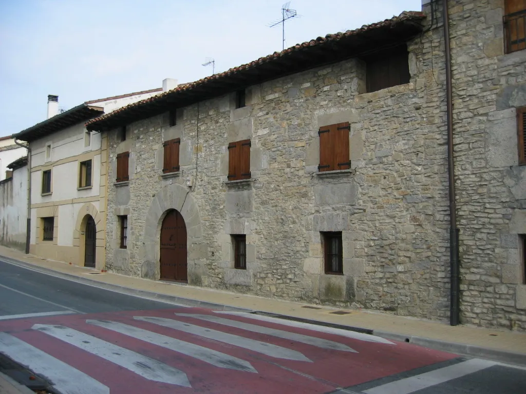 Photo showing: Arquitectura tradicional en Ororbia (Navarra)