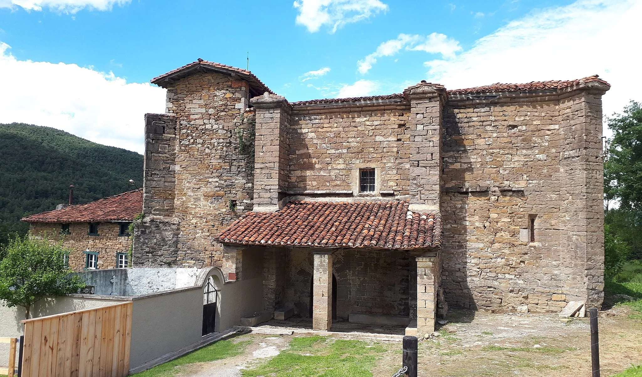 Photo showing: Ermita de Santa Lucia o de La Abadia in Ilárraz, Esteríbar, Navarre, on the Way of Saint James