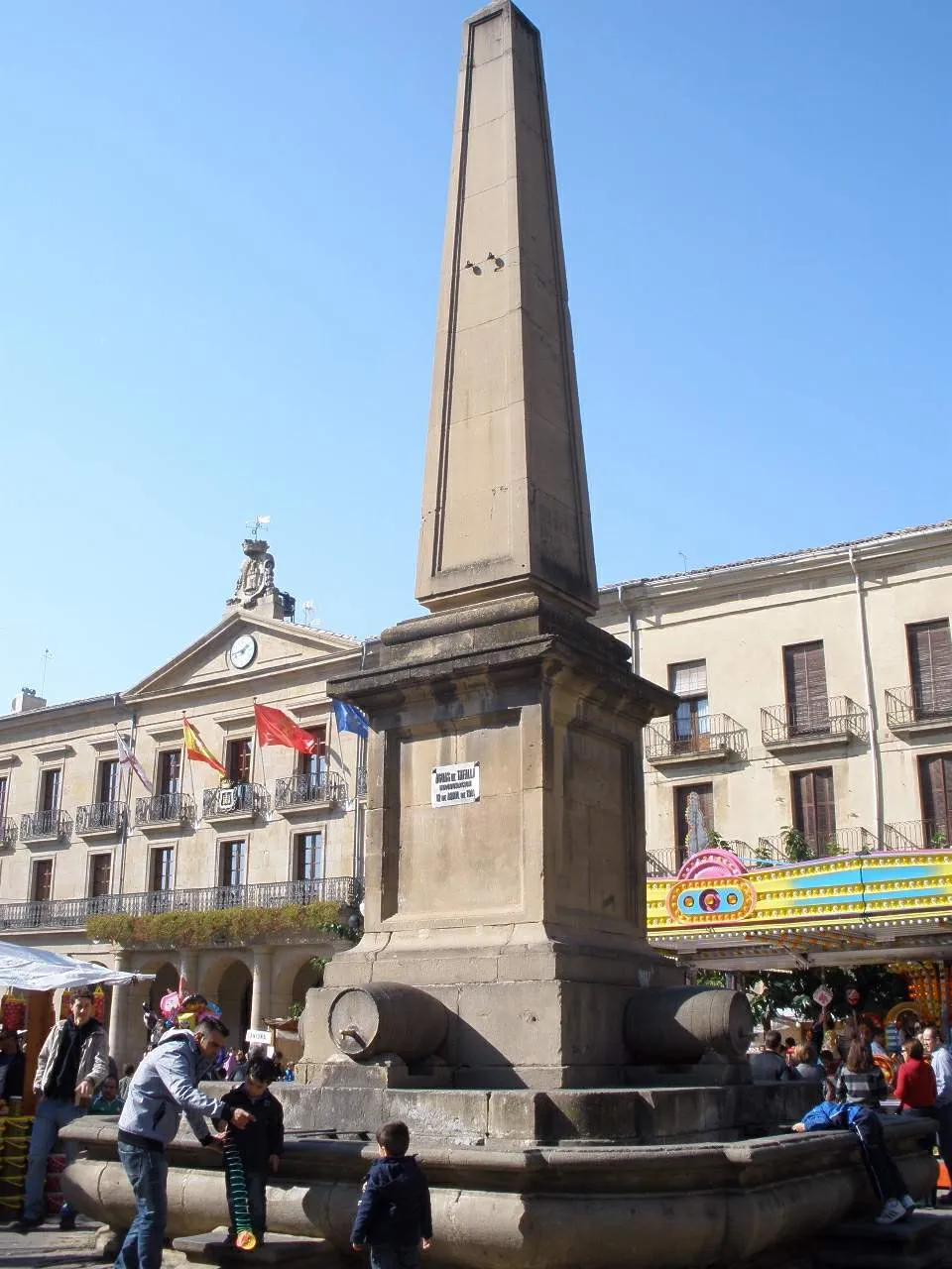 Photo showing: Tafalla - Plaza de Don Francisco de Navarra