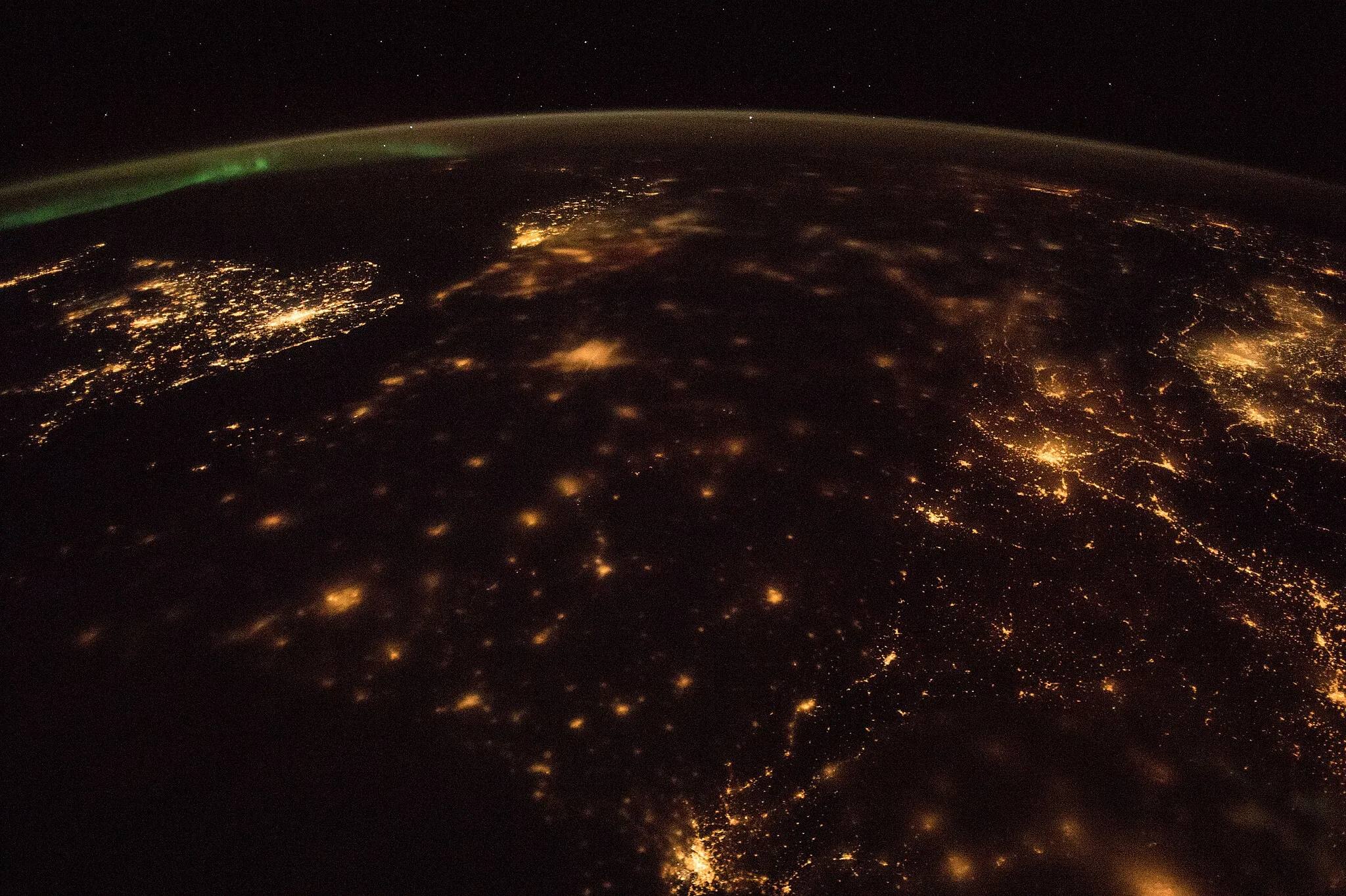 Photo showing: View of Earth taken during ISS Expedition 53.