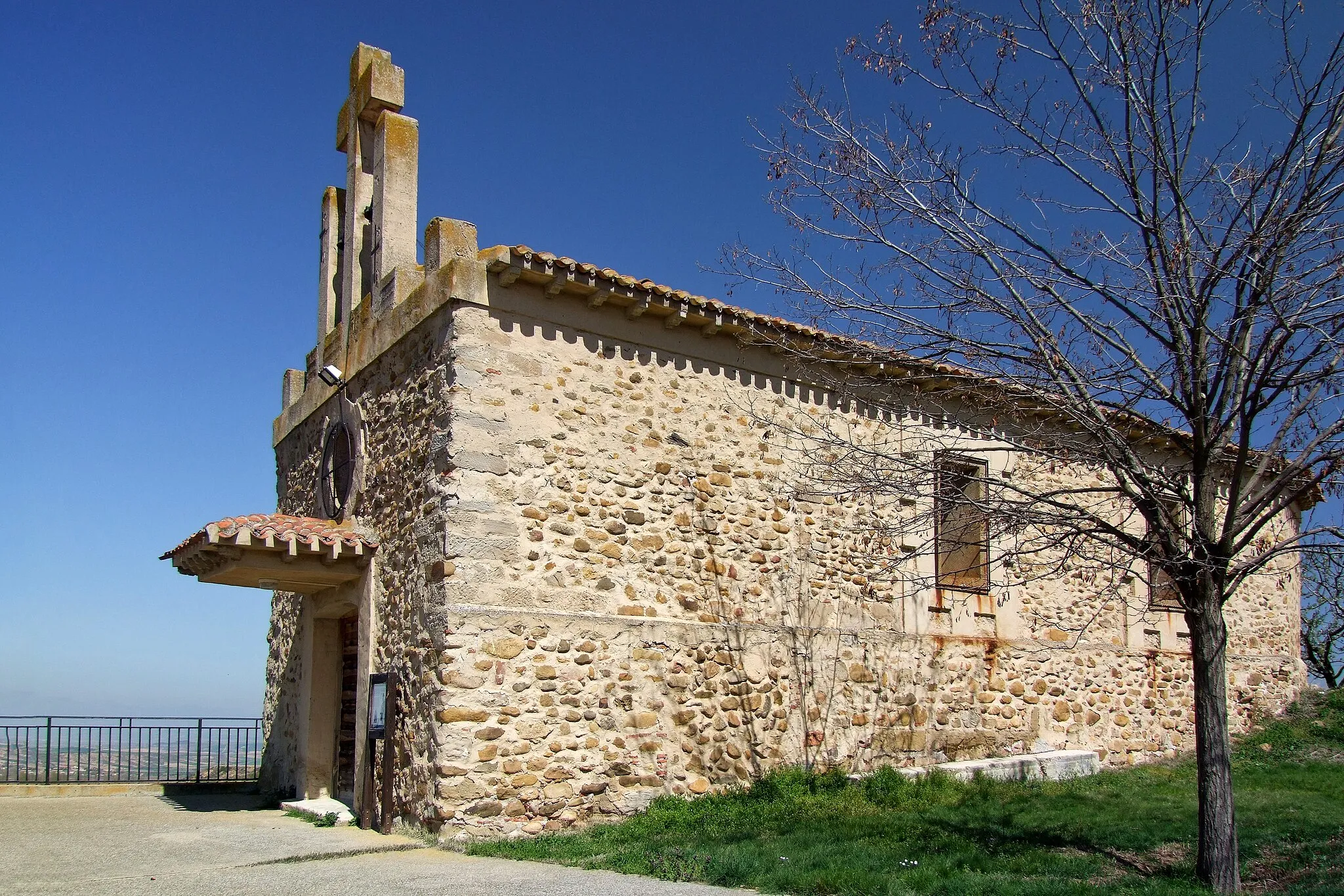 Photo showing: Ermita de Santa María de Velilla en la localidad de Los Molinos de Ocón, La Rioja - España