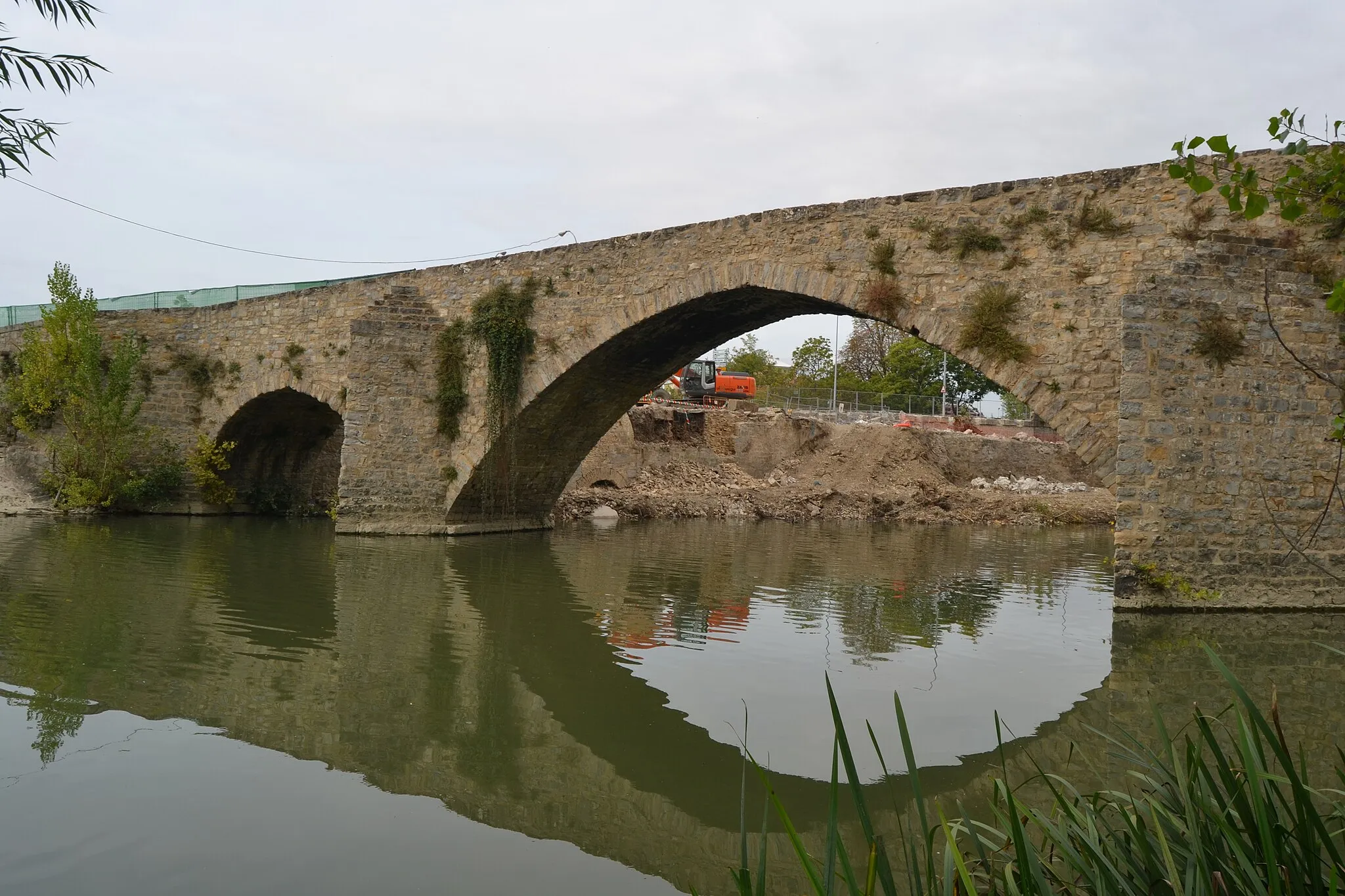 Photo showing: Dona Grazia Bridge. Iruñea-Pamplona, Navarre. Basque Country.