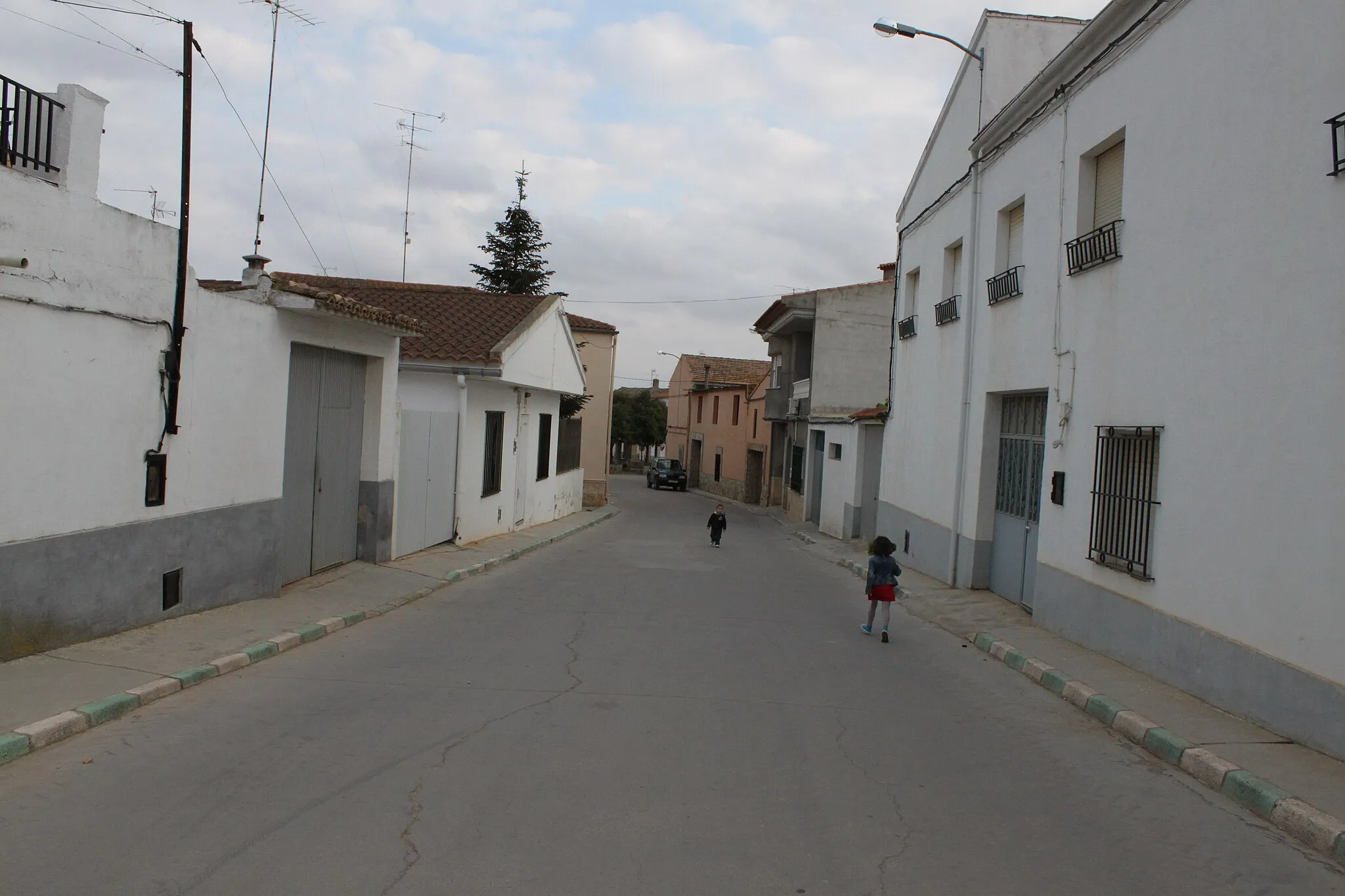 Photo showing: Calle Félix Rodríguez de la Fuente, Villalpardo