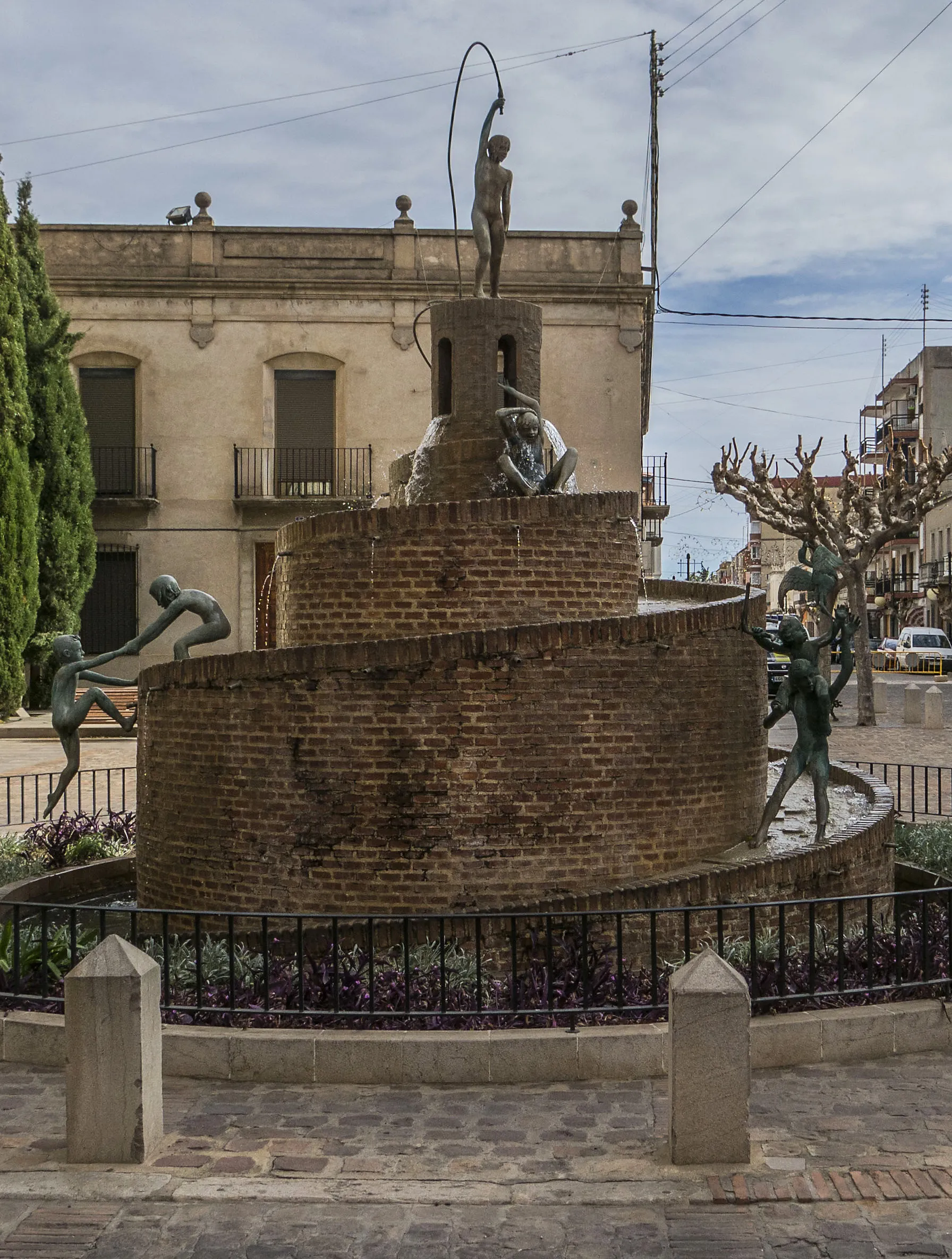 Photo showing: Obra de Manuel Boix. Albalat de la Ribera és un municipi del País Valencià, situat a la comarca de la Ribera Baixa..