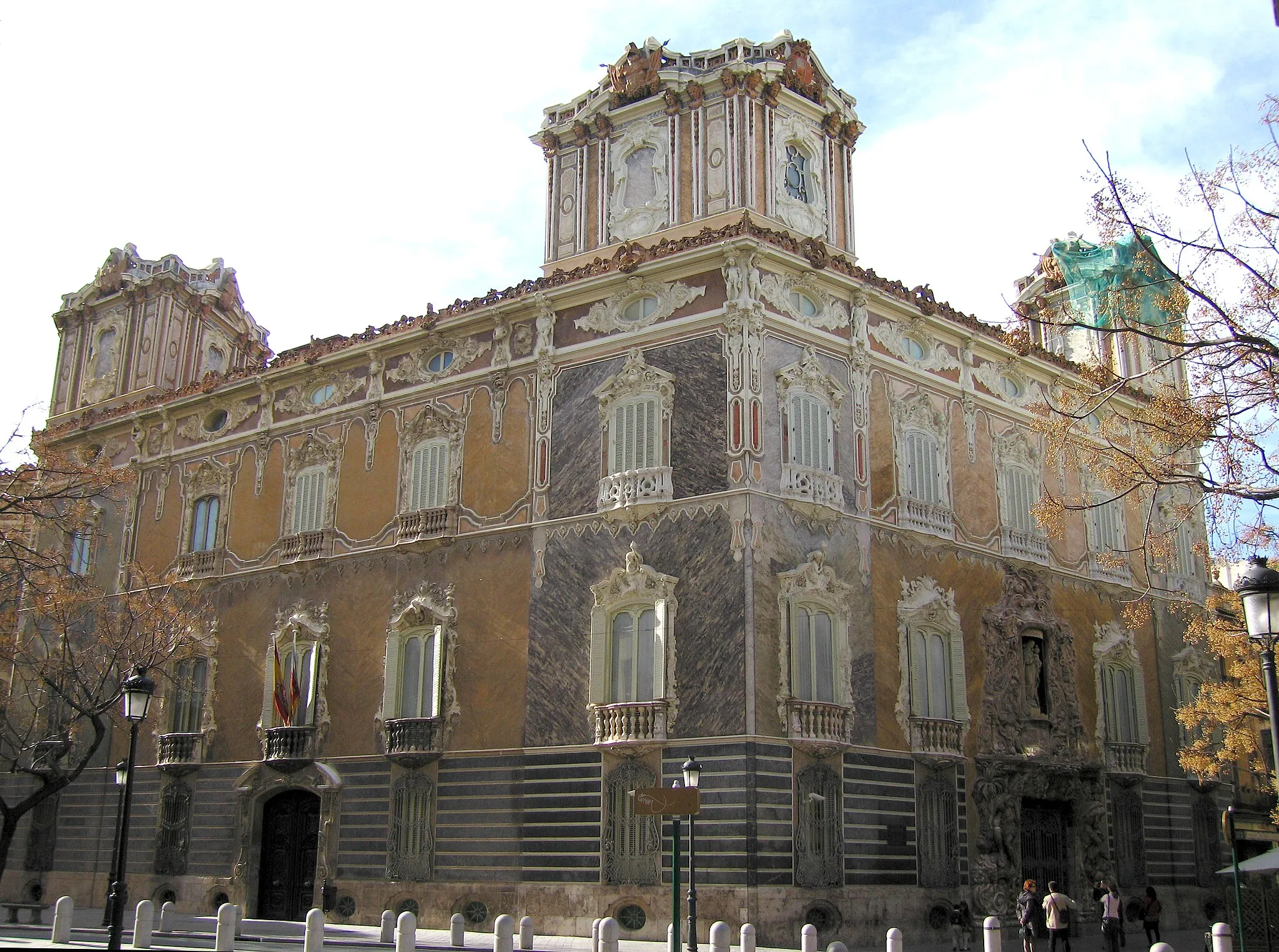 Photo showing: Palau del Marqués de Dosaigües