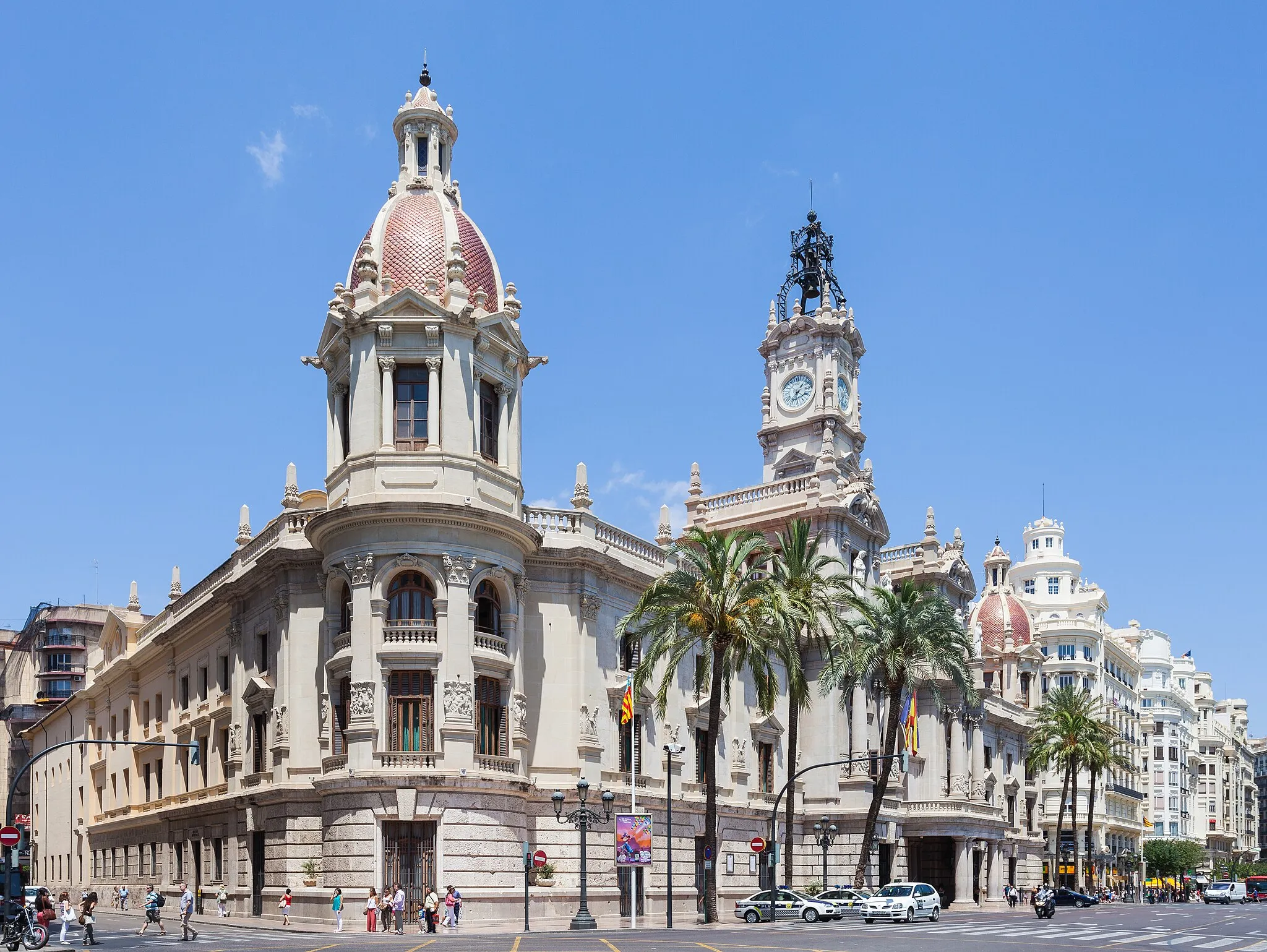 Photo showing: City hall, Valencia, Spain.