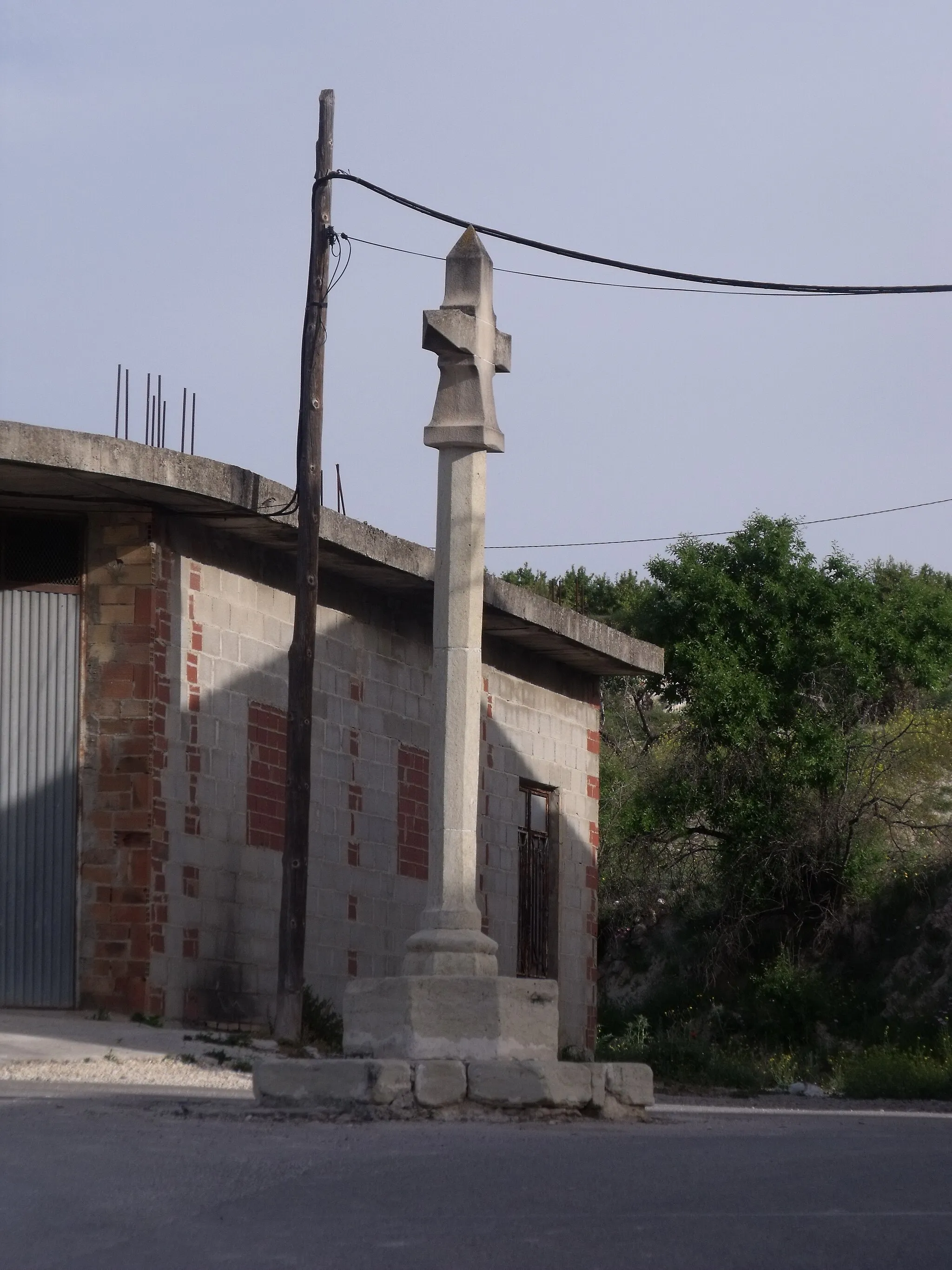 Photo showing: Cruz de término en Llutxent