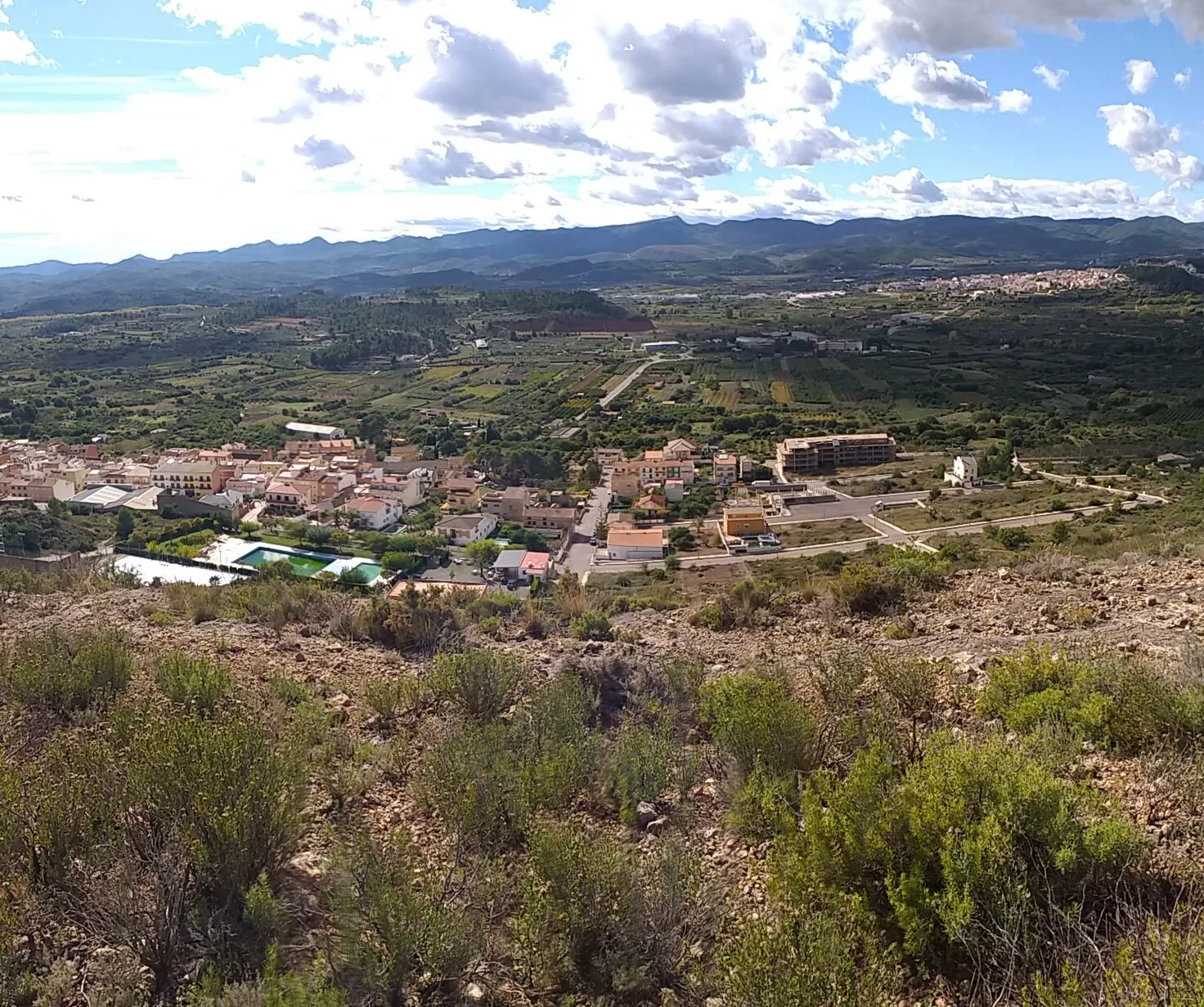 Photo showing: Vistes de Castellnou des del nord