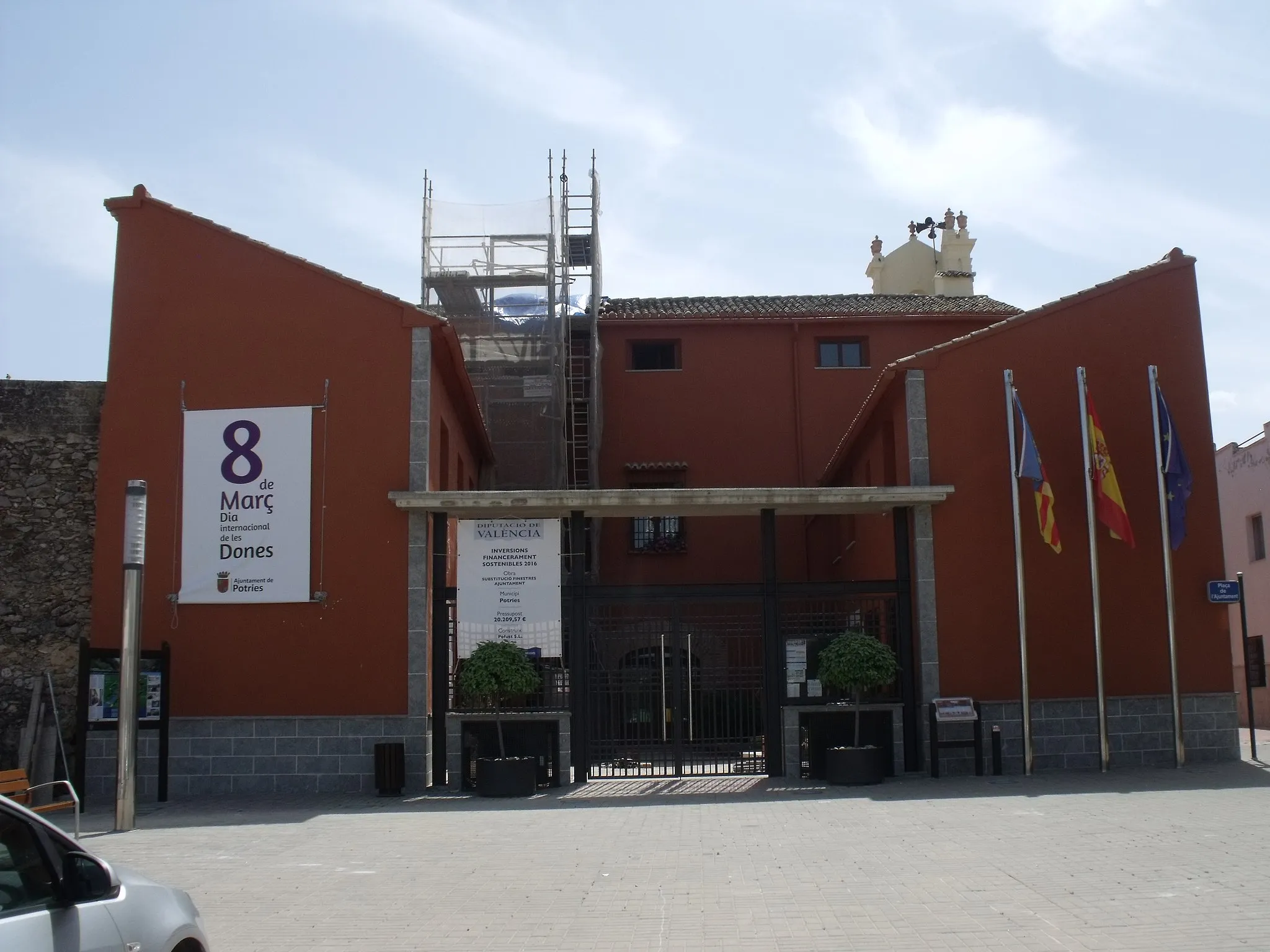 Photo showing: Ayuntamiento de Potríes