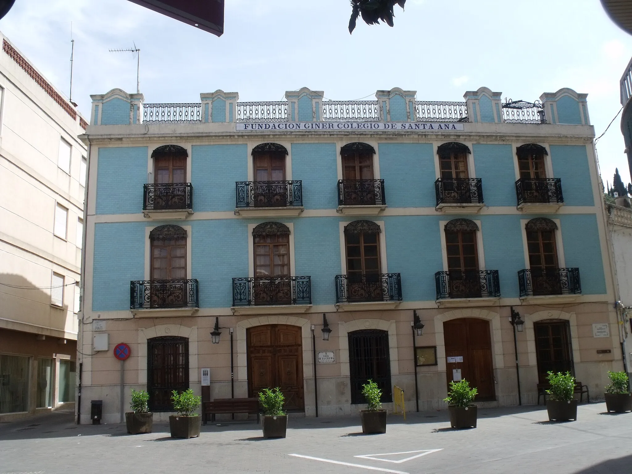 Photo showing: exterior de la Casa de la Cultura, Vilallonga