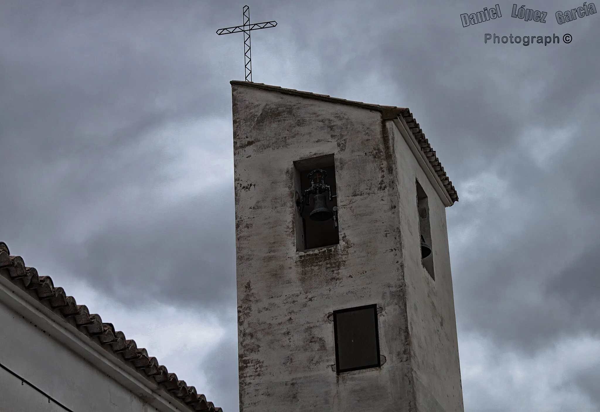 Photo showing: Torre de la iglesia de Villatoya viento en calma