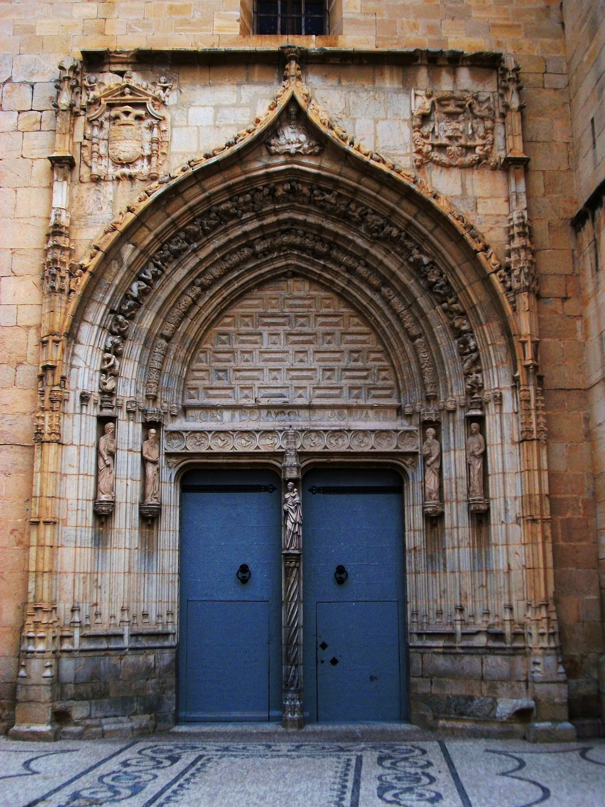 Photo showing: Portada de l'església arxiprestal de Sant Martí, Callosa de Segura, Baix Segura, País Valencià.