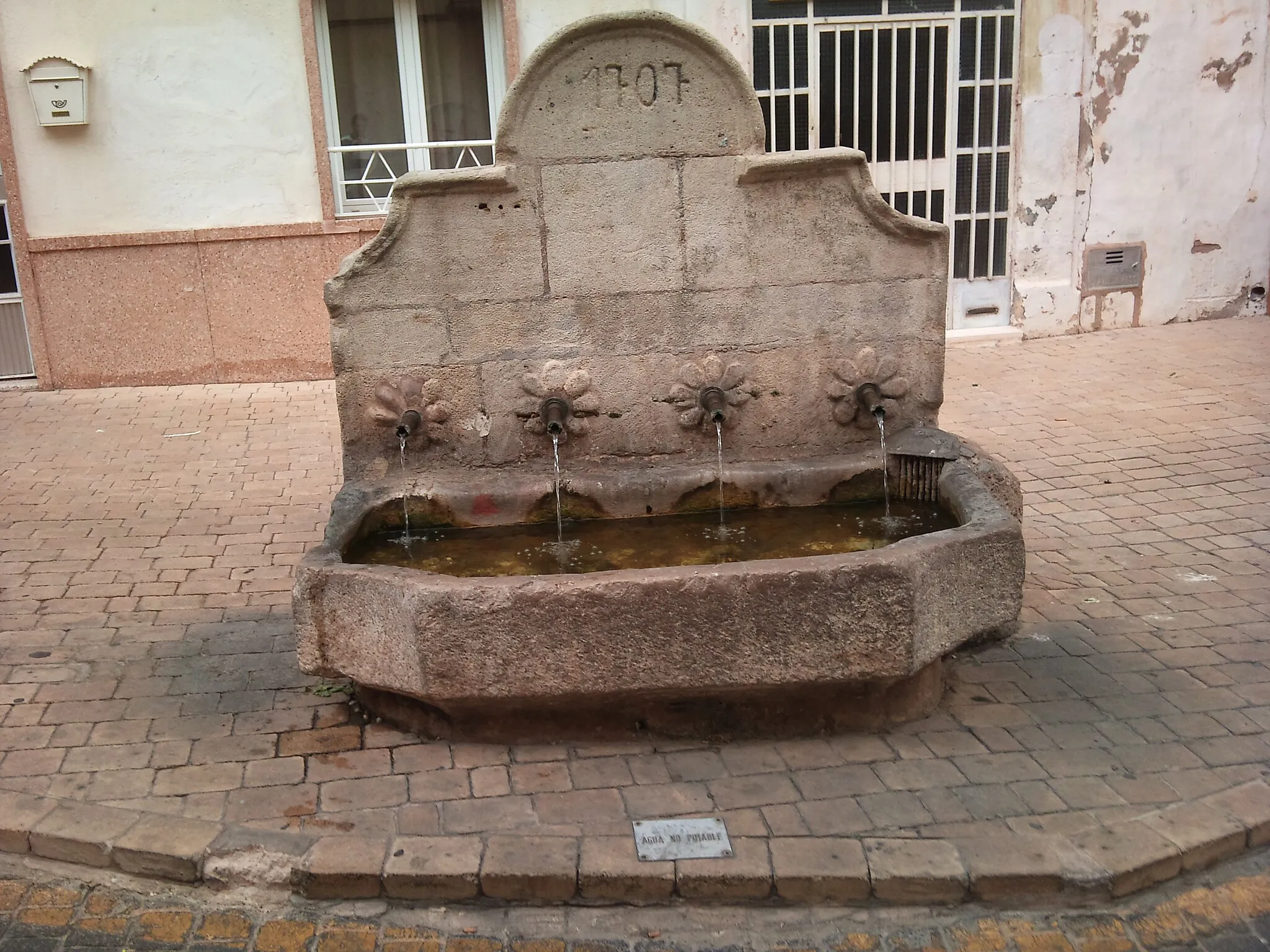 Photo showing: Font a Muro de l'Alcoi, El Comtat.