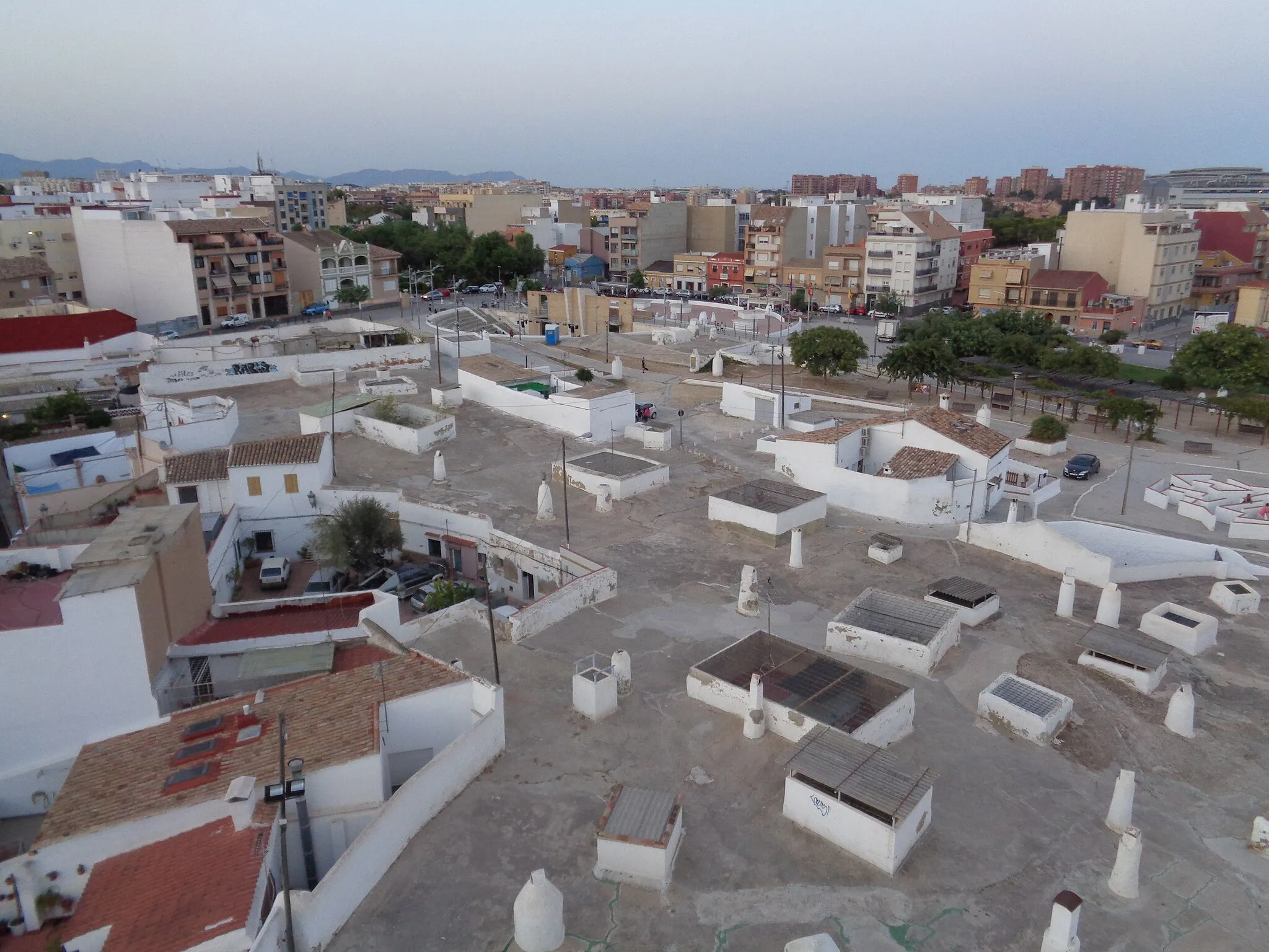 Photo showing: Vistes des de la terrassa de la torre de Paterna.