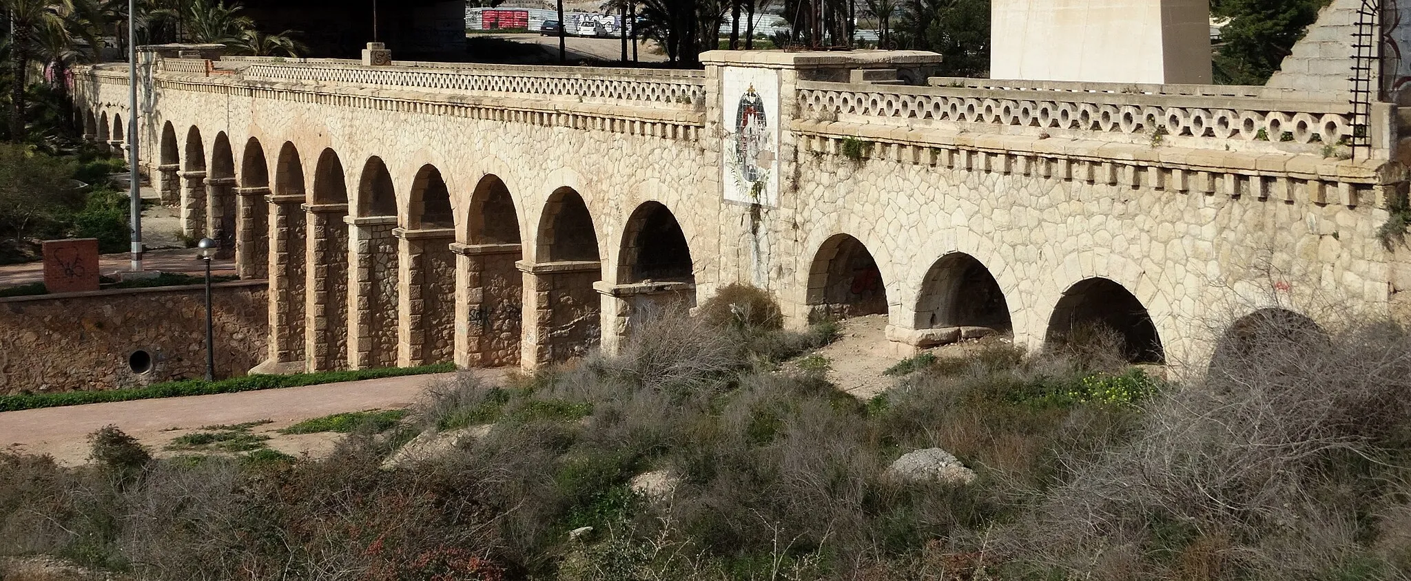 Photo showing: Acueducto de Riegos de Levante