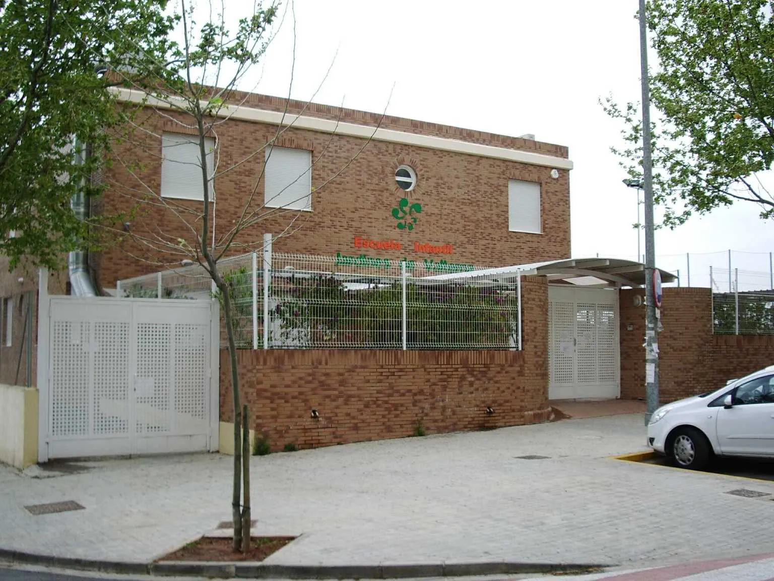 Photo showing: Escuela Infantil Jardines de Valterna