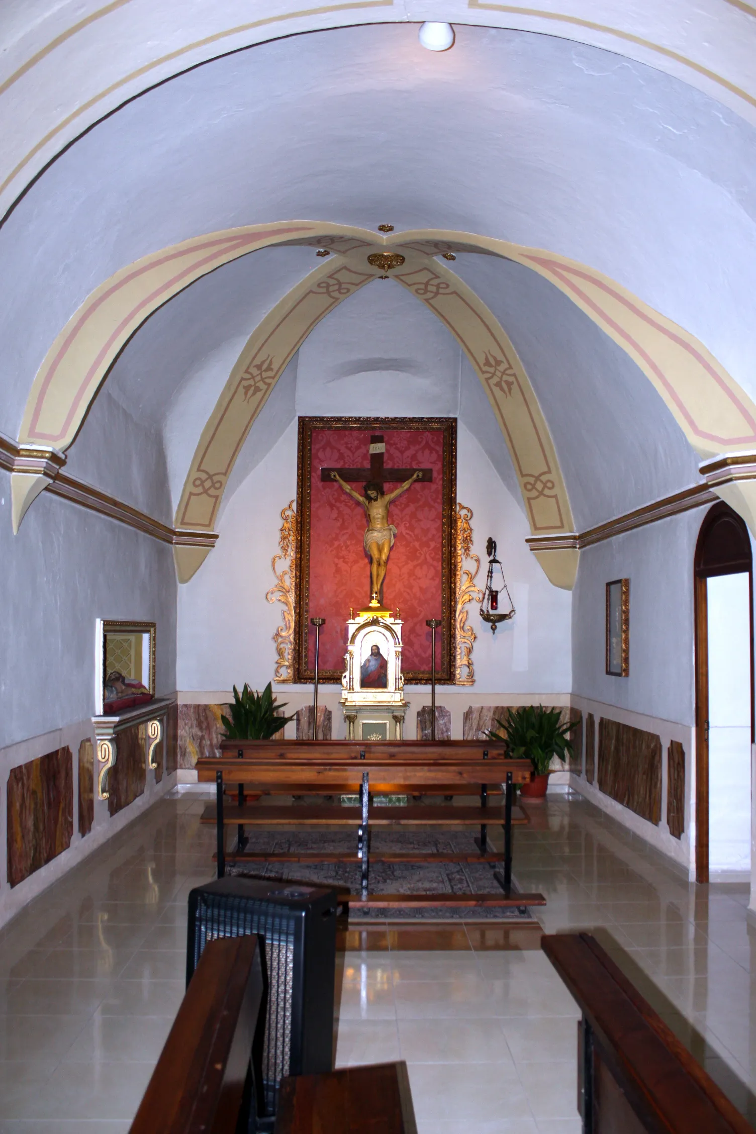 Photo showing: Interior de la iglesia de Ntra. Sra. de Belén. Lado del Evangelio.