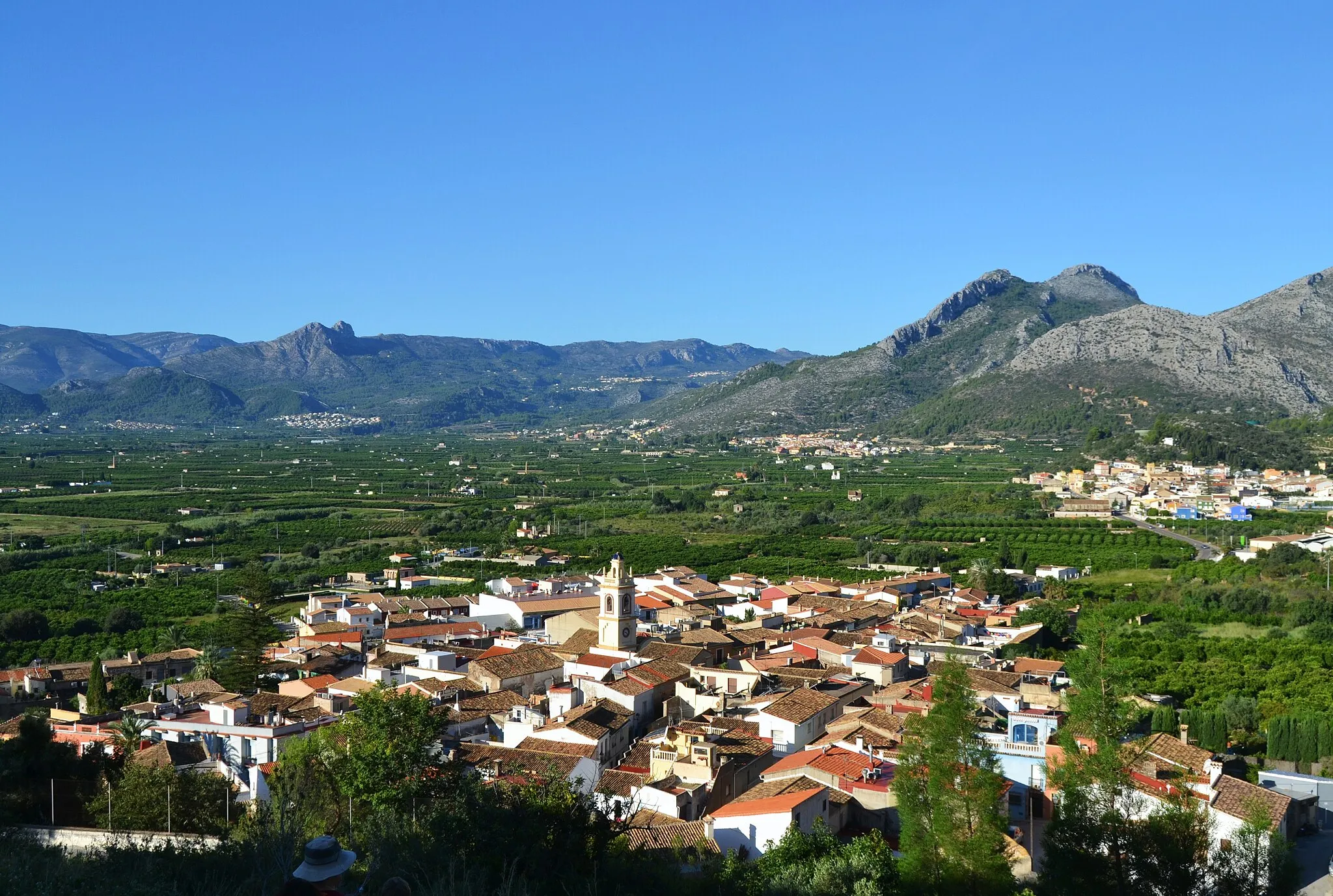 Photo showing: Benimeli amb Sagra, Tormos i el Ràfol d'Almúnia des de Segària.