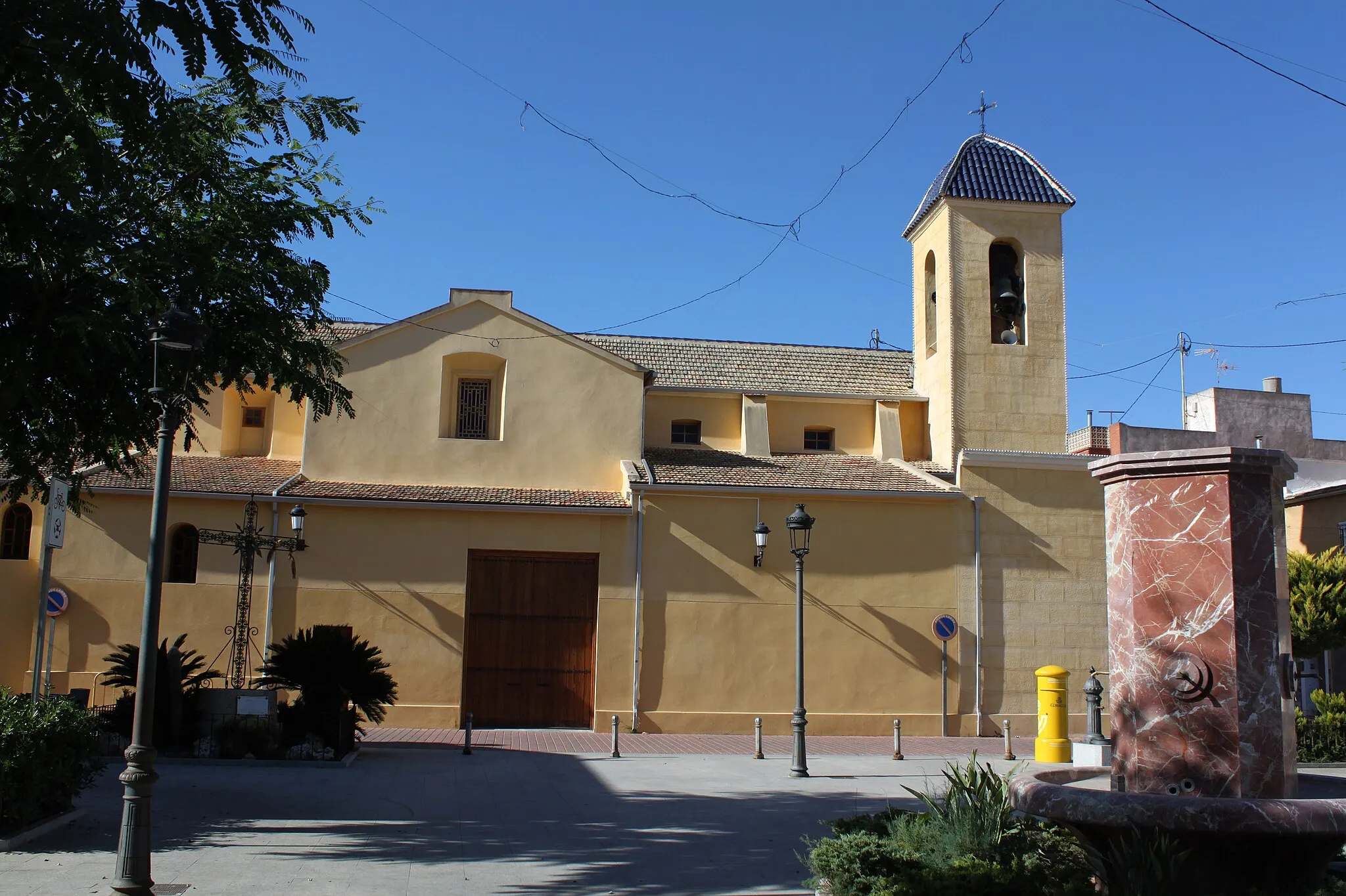 Photo showing: Daya Nueva - Iglesia