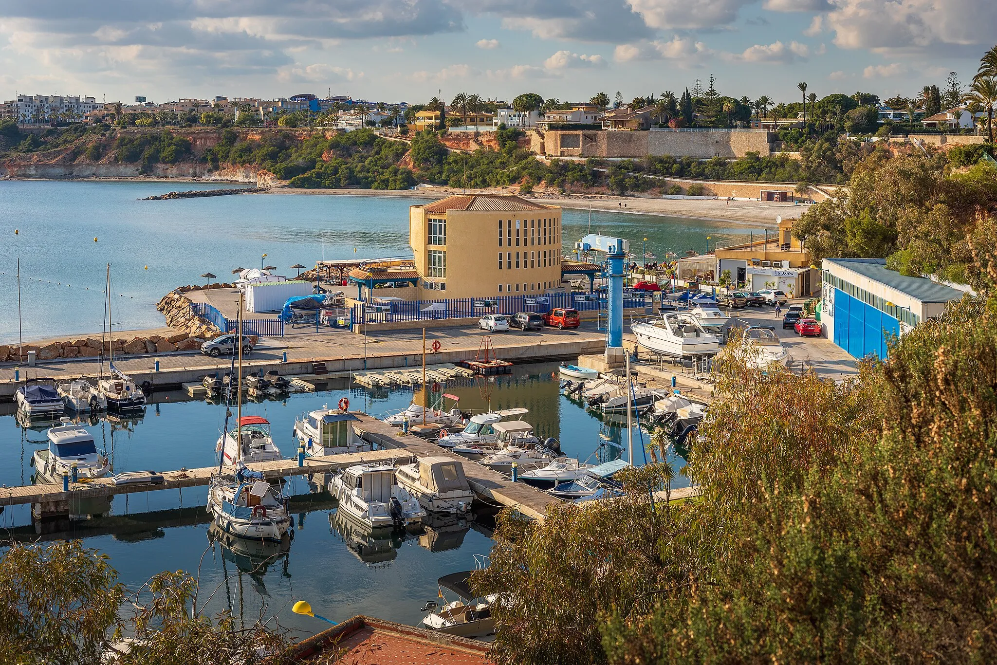 Photo showing: Puerto de Cabo Roig in Orihuela Costa, Orihuela, Alicante, Spain in 2022 January.