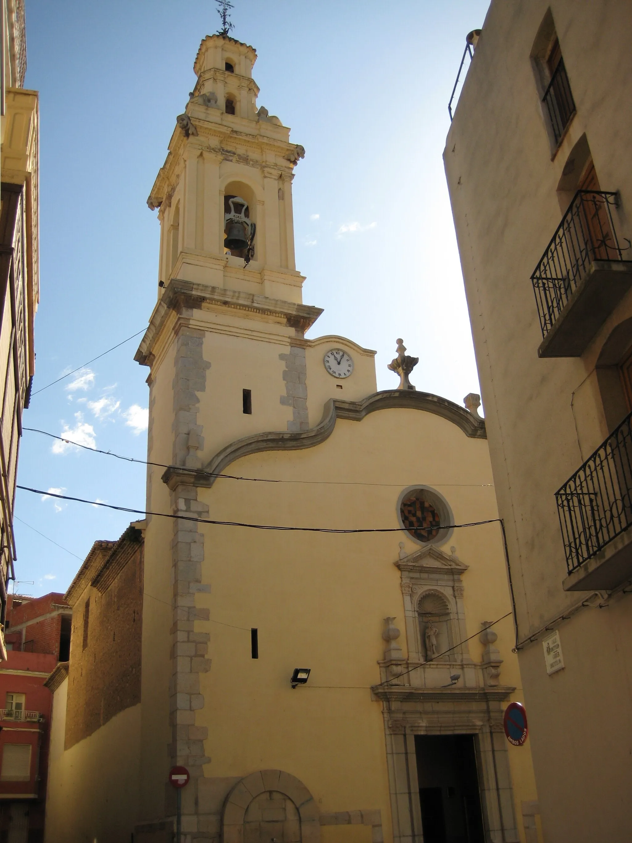 Photo showing: Torre campanar de l'església de Sant Cristòfol de Ribesalbes (Plana Baixa)