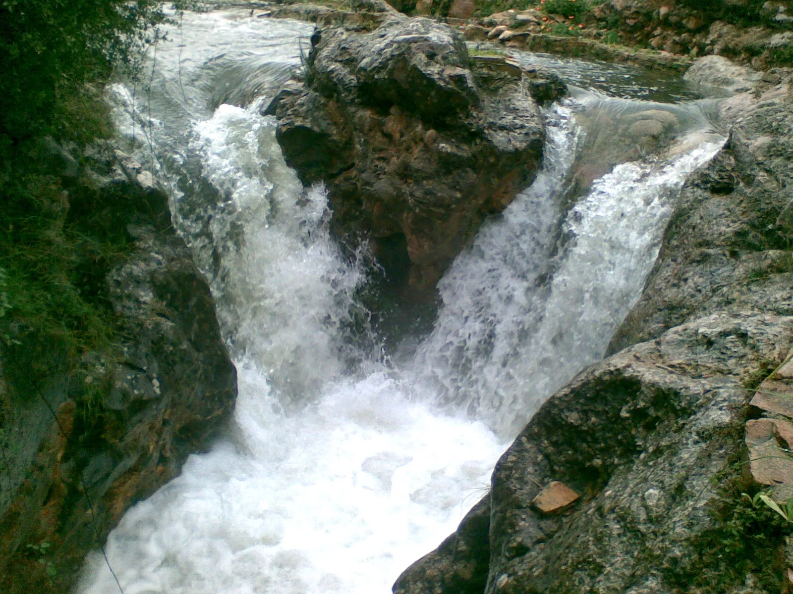 Photo showing: Salt d'aigua del riu Veo anomenat l'Engolidor