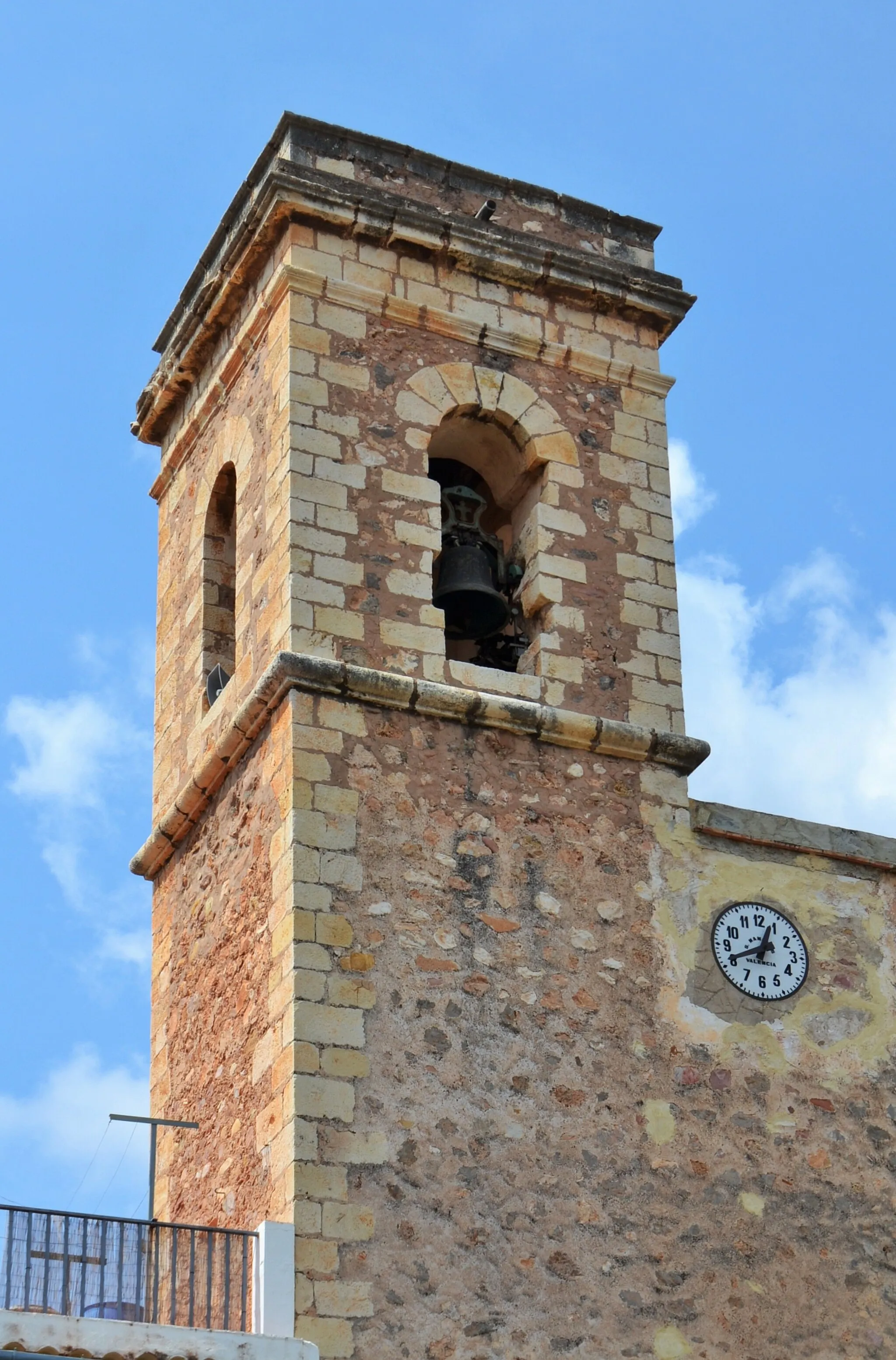 Photo showing: Campanar de l'església de la mare de Déu de la Mercé, Algar de Palància.