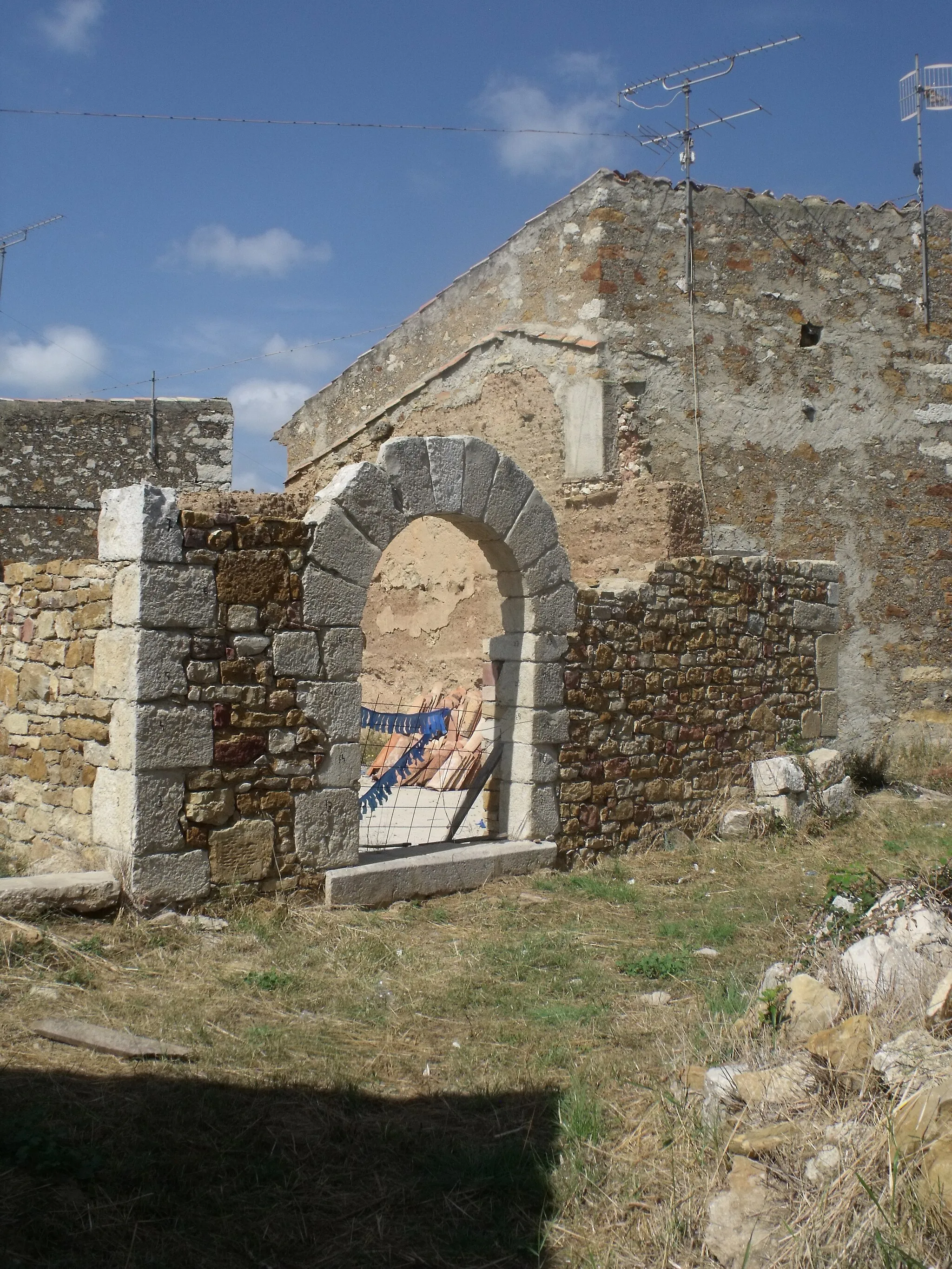 Photo showing: Antiguo castillo