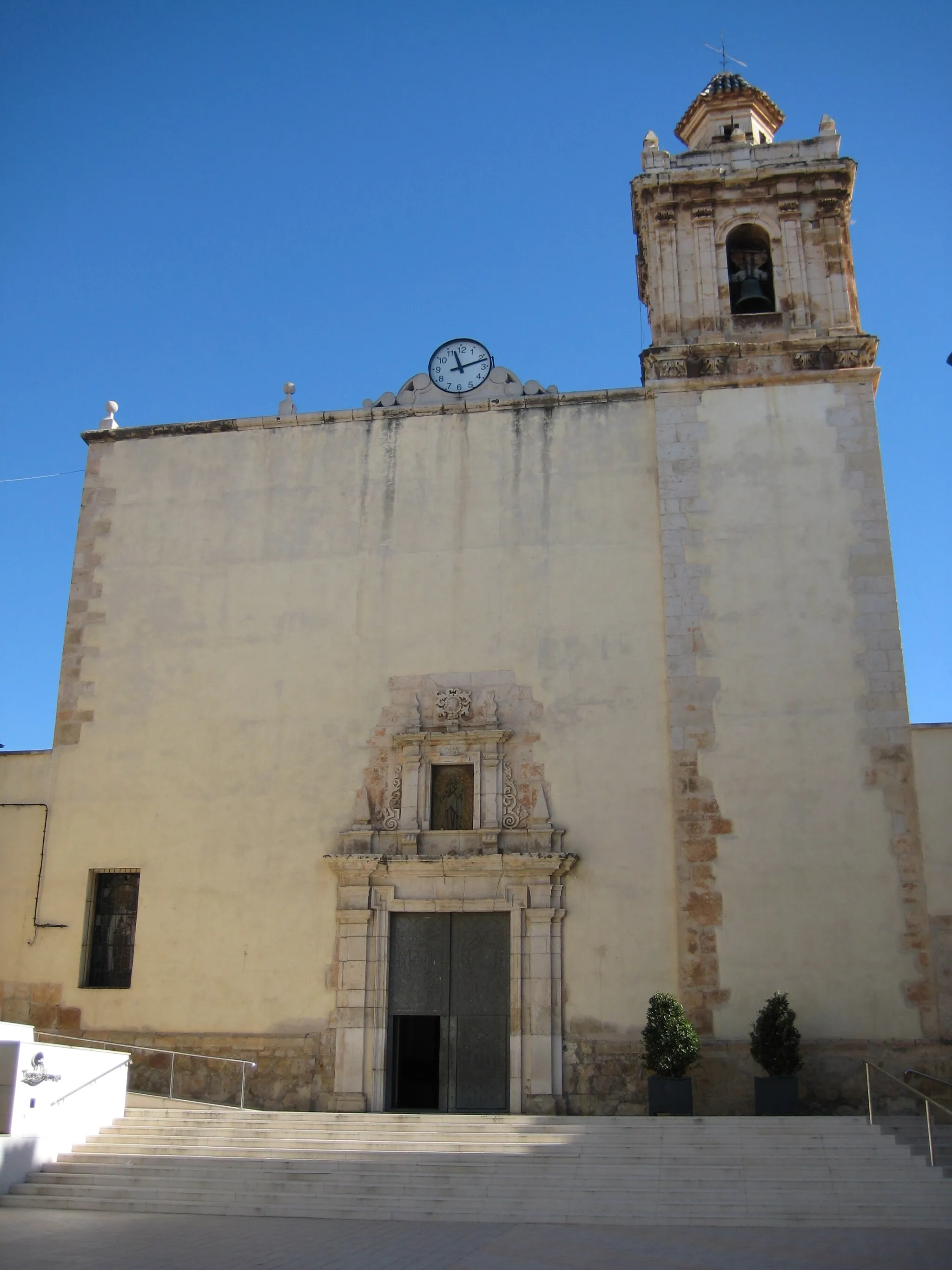 Photo showing: Façana de l'església de Sant Bartomeu de Torreblanca (Plana Alta)